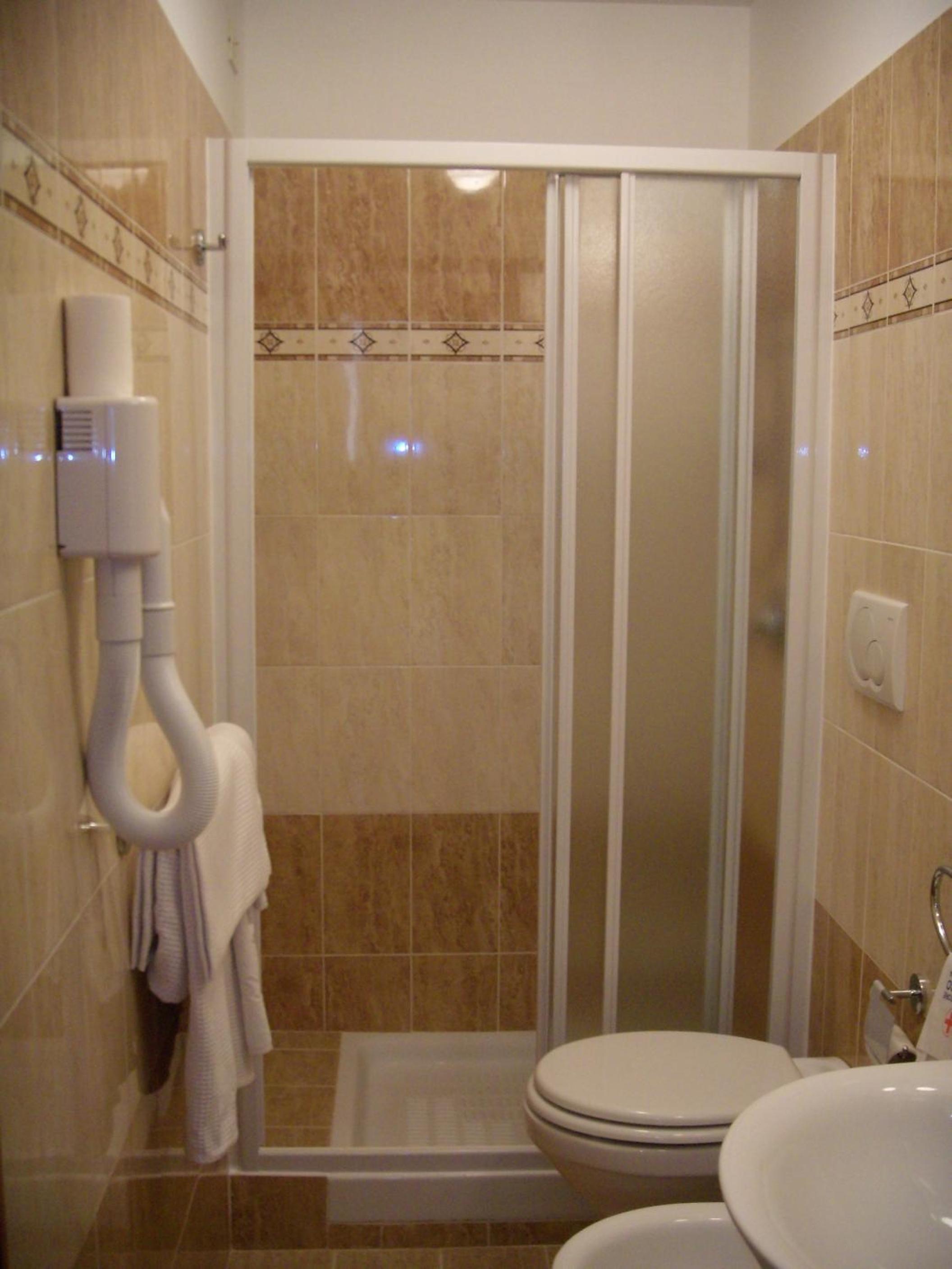 Large Double Room photo 2
