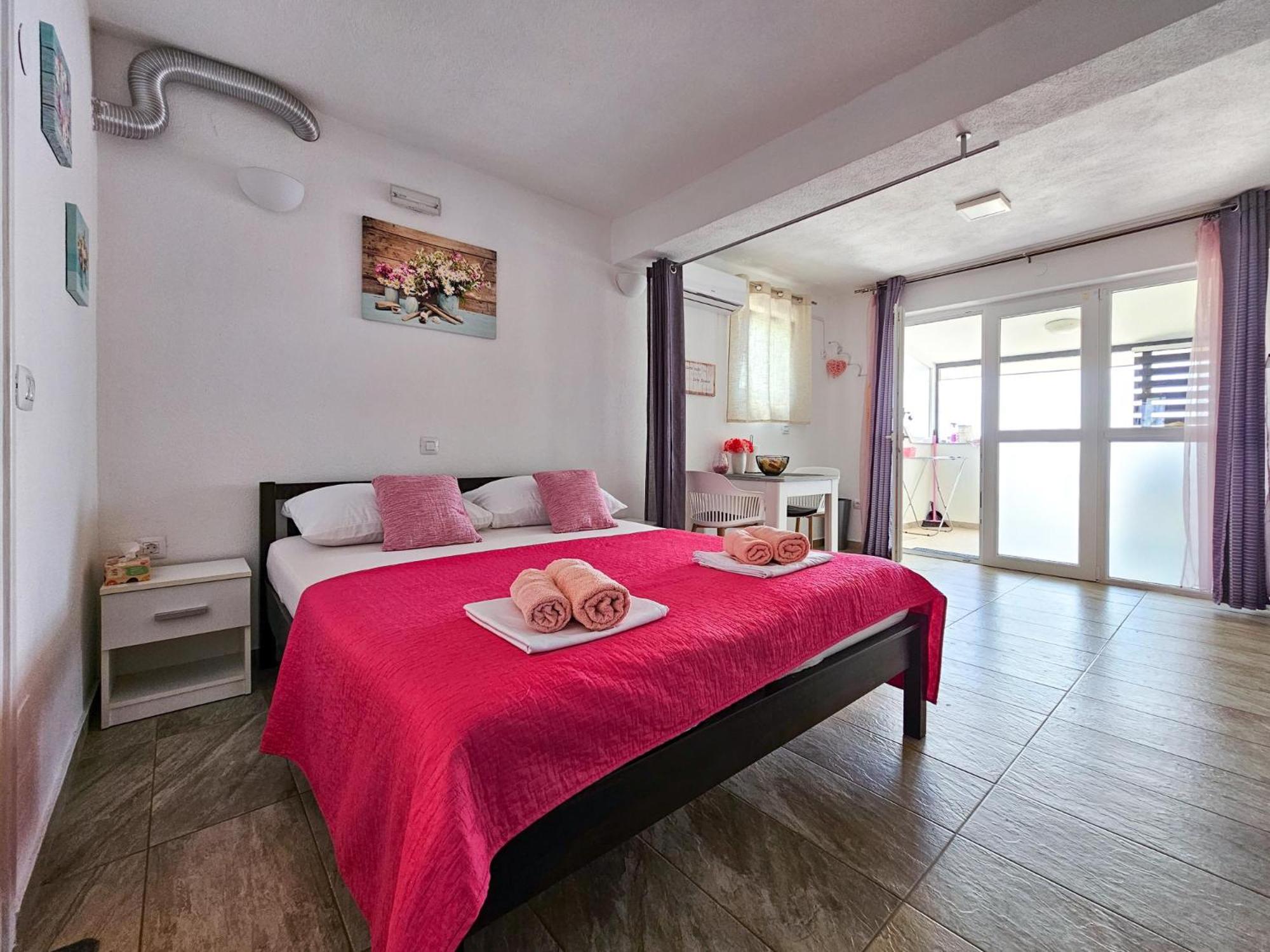Studio Apartment with Sea View photo 1