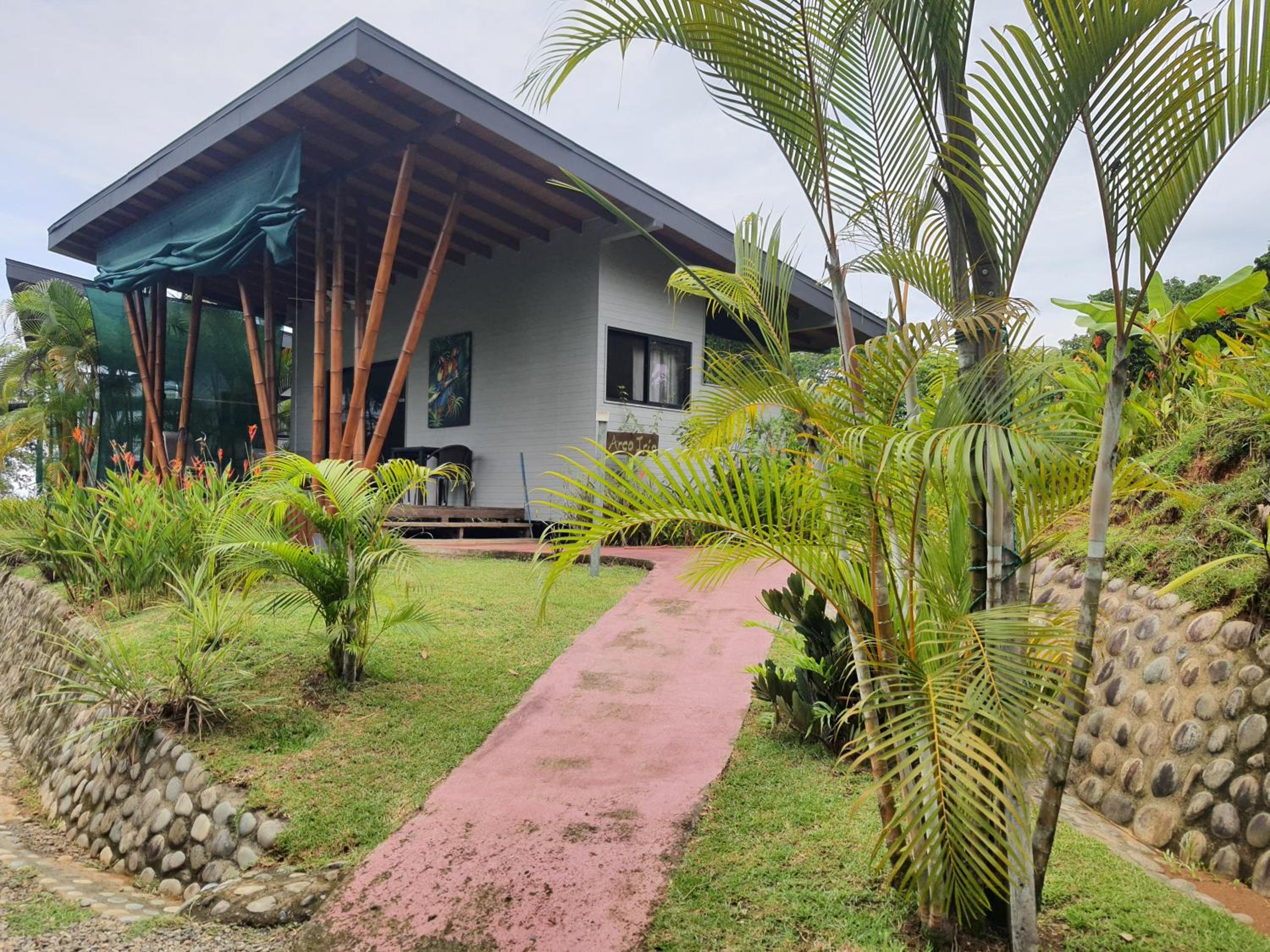 Bungalow photo 3