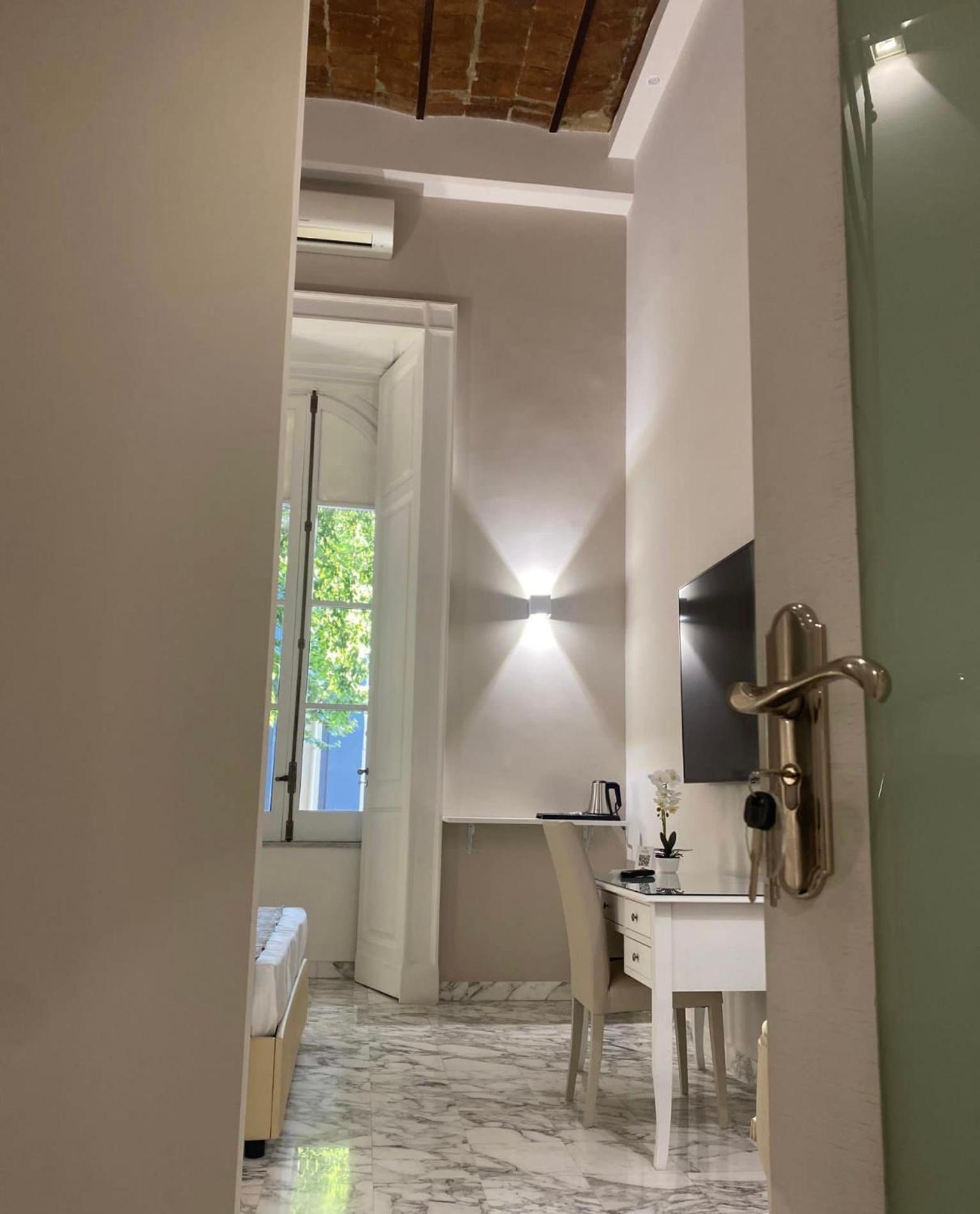 King Room with Spa Bath
