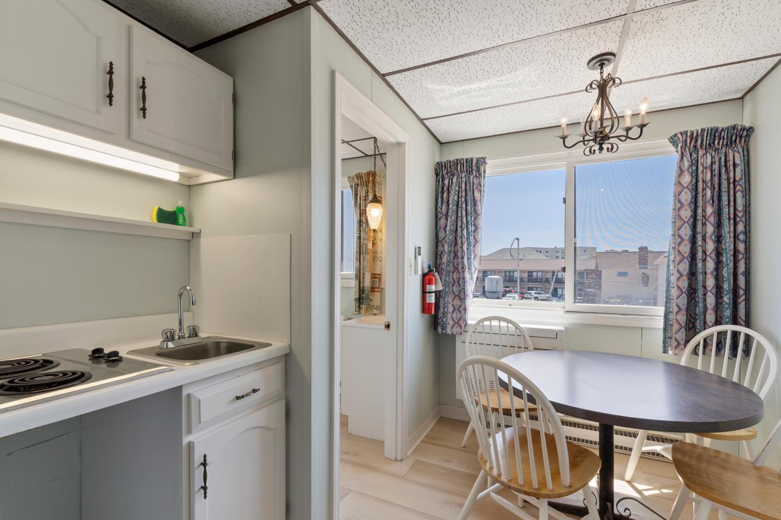 Standard Double Room - Photo 2