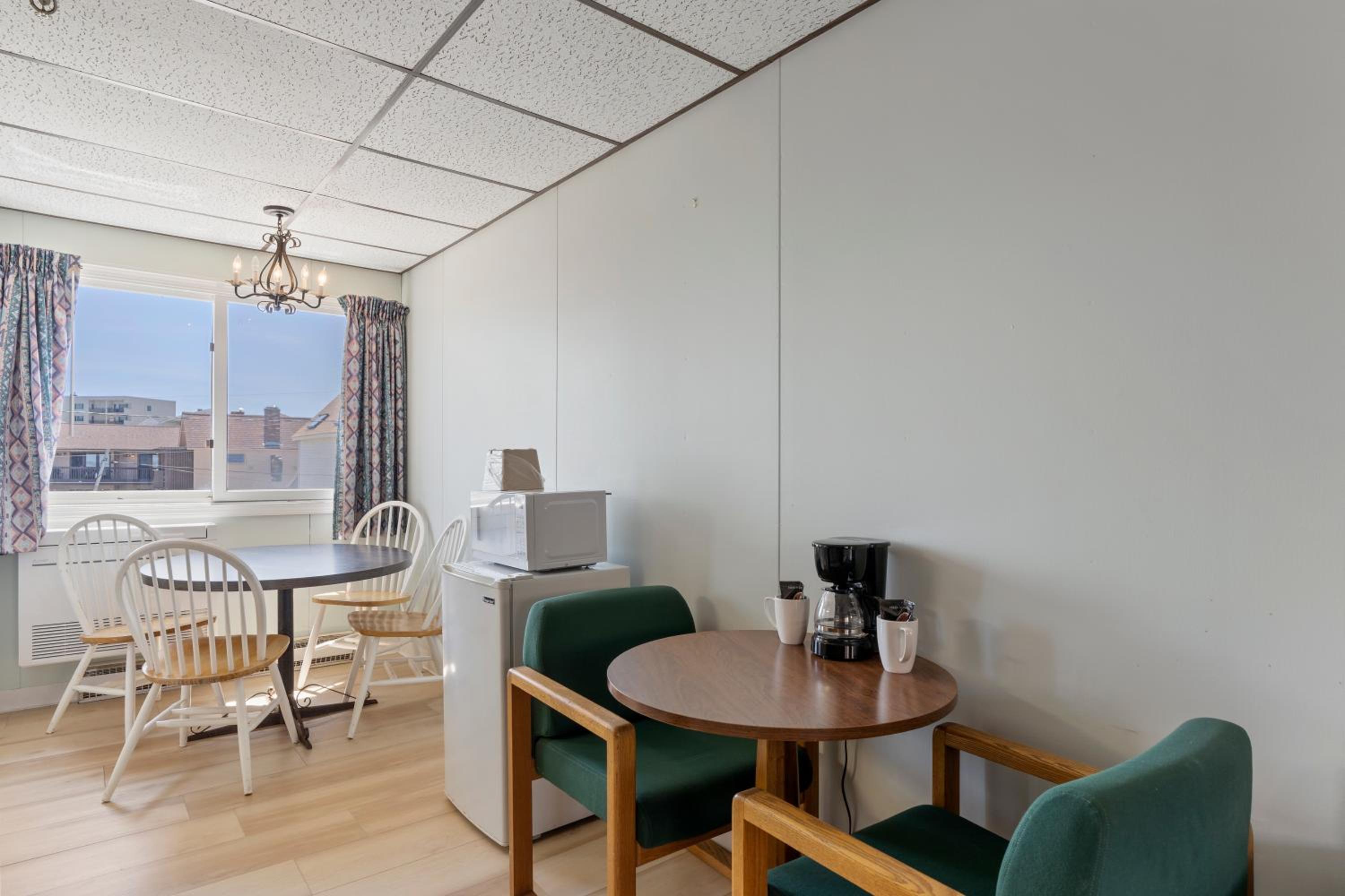 Standard Double Room - Photo 5