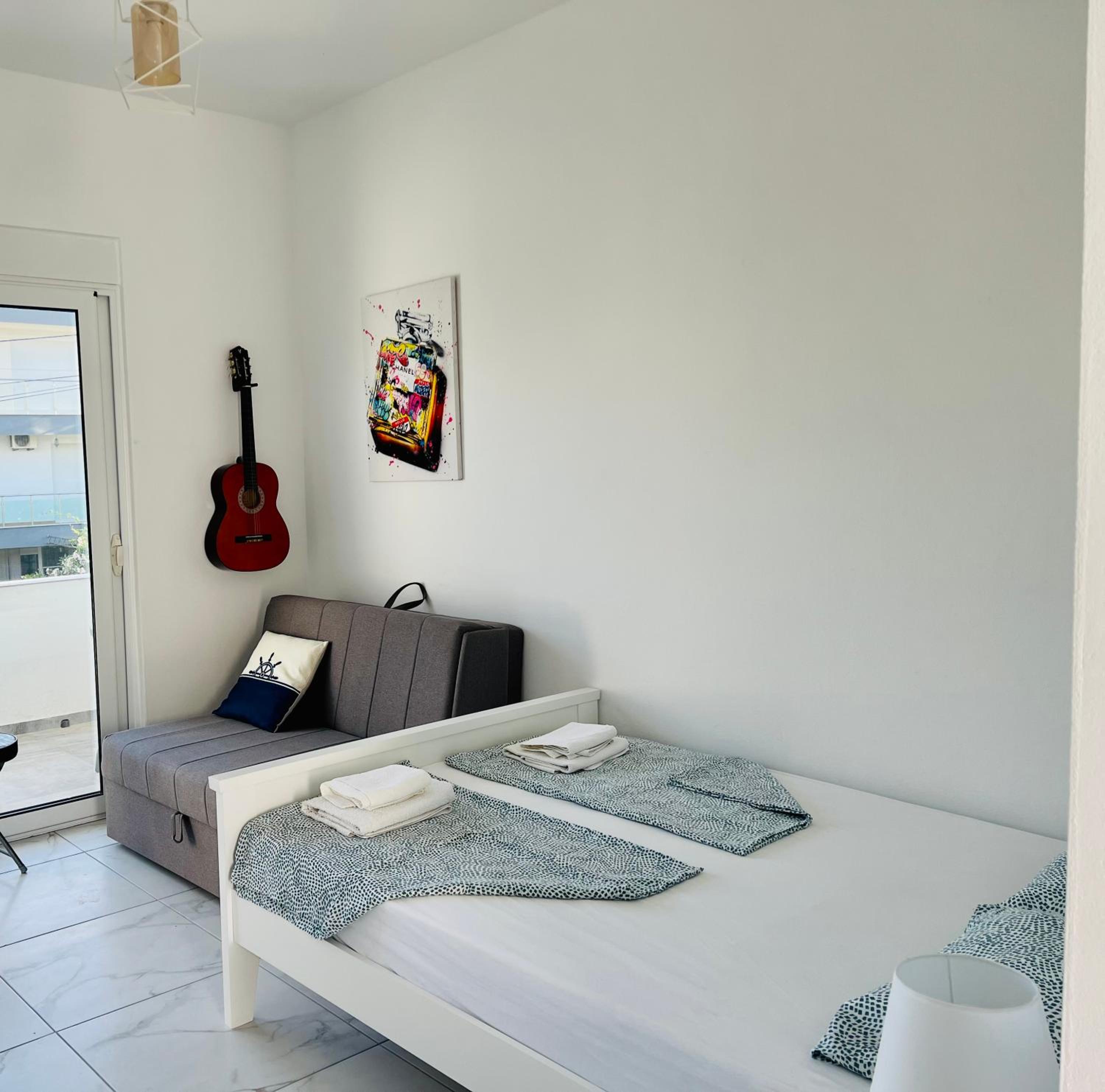 Studio Apartment