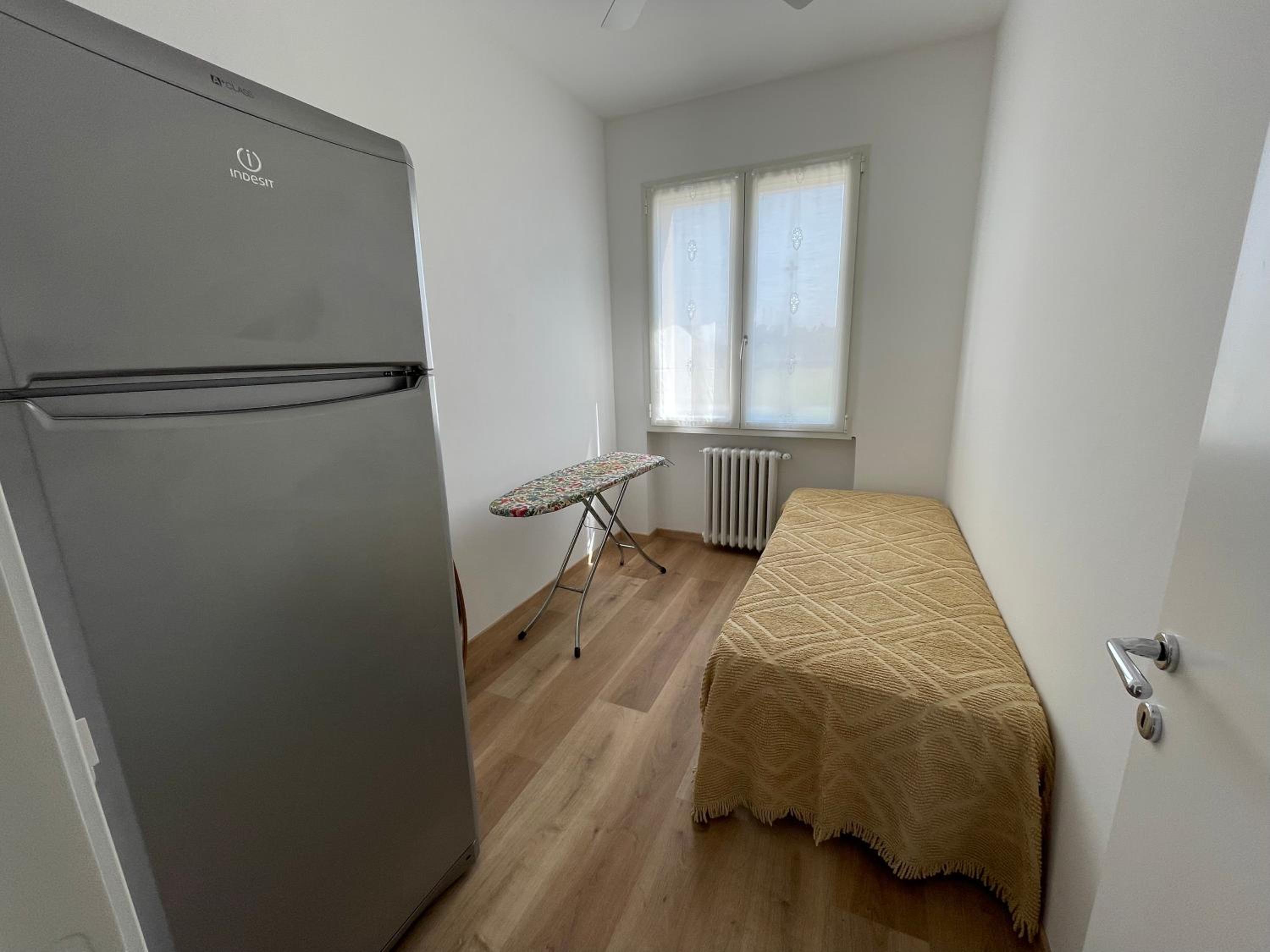 Three-Bedroom House photo 3