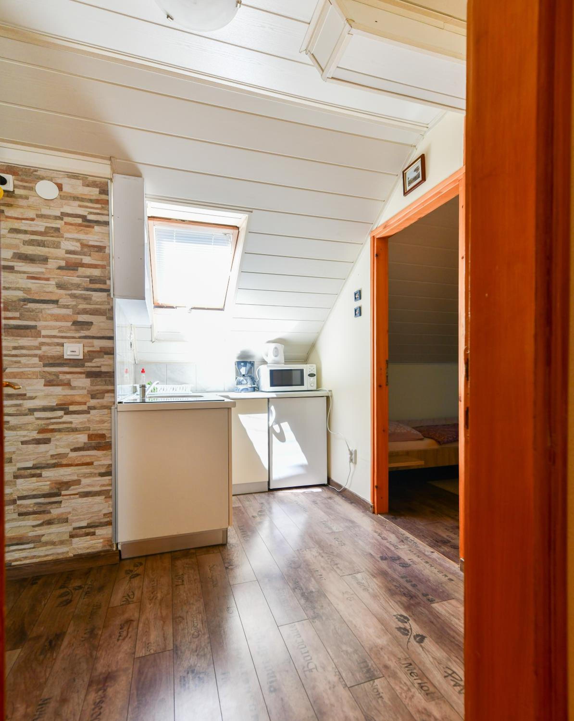 Two-Bedroom Apartment - Photo 16
