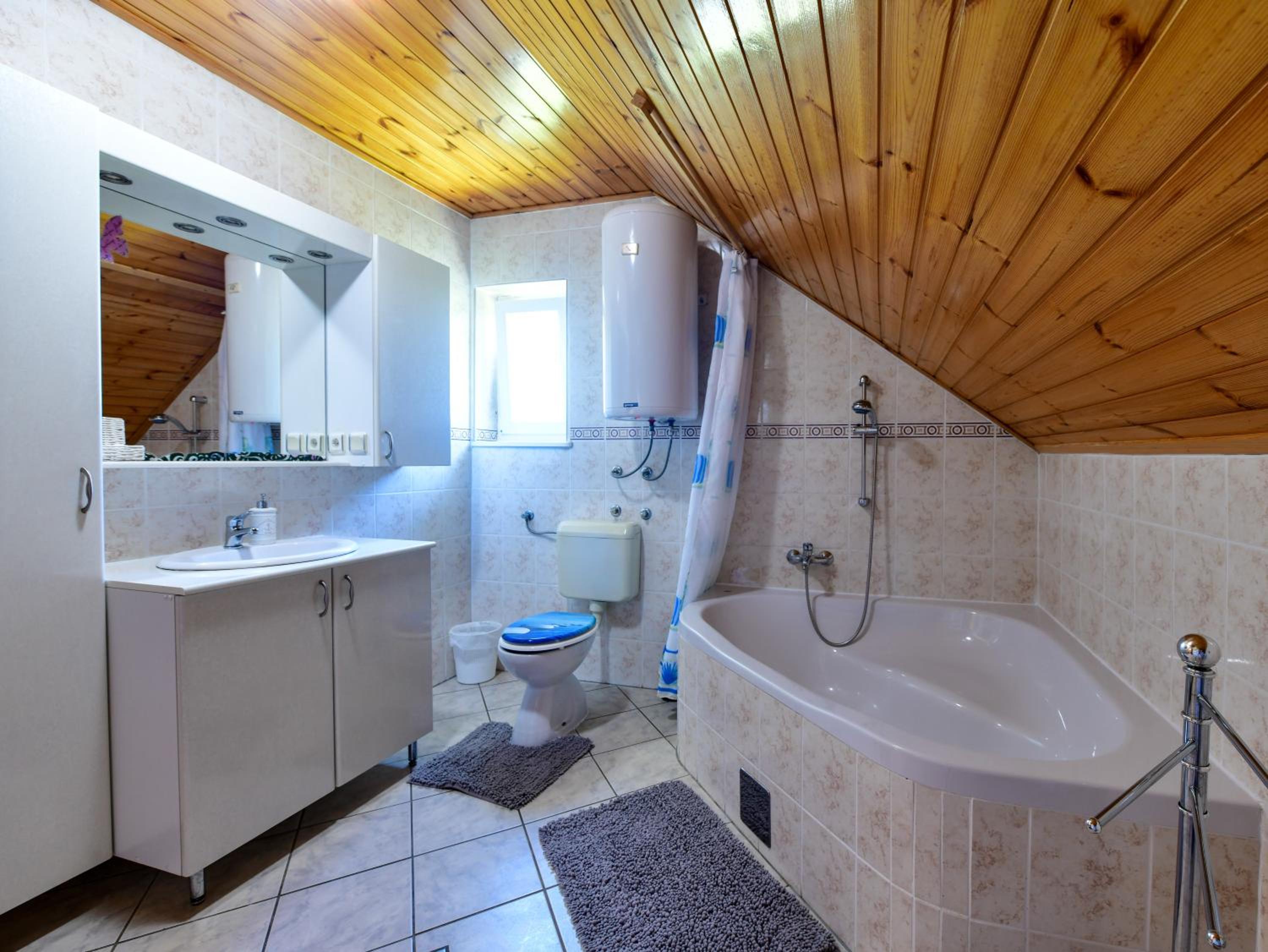 Two-Bedroom Apartment - Photo 12