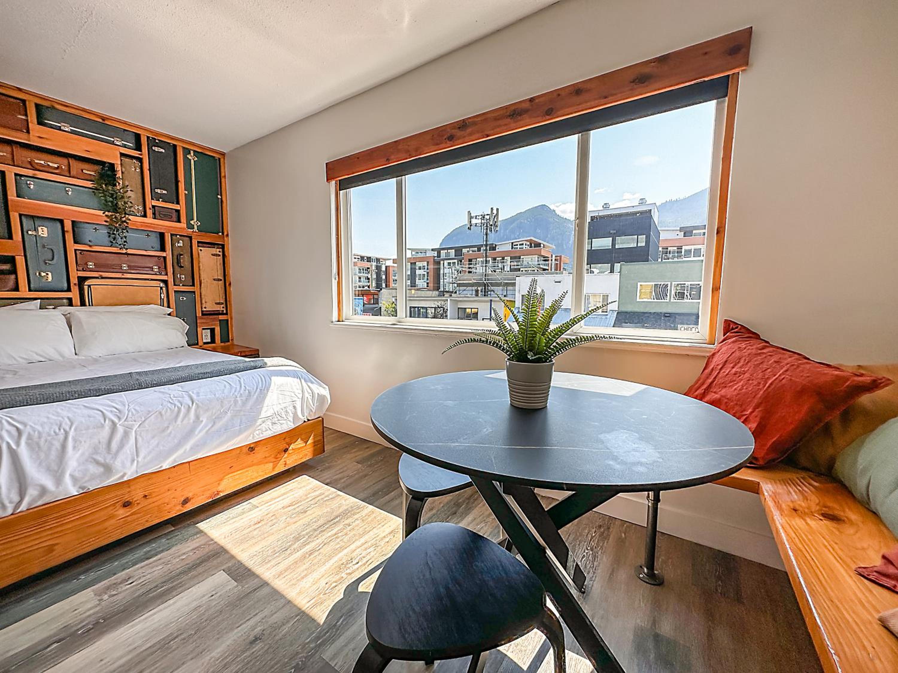 Designer Room, Two Queen Beds, Kitchenette, Mountain View photo 1