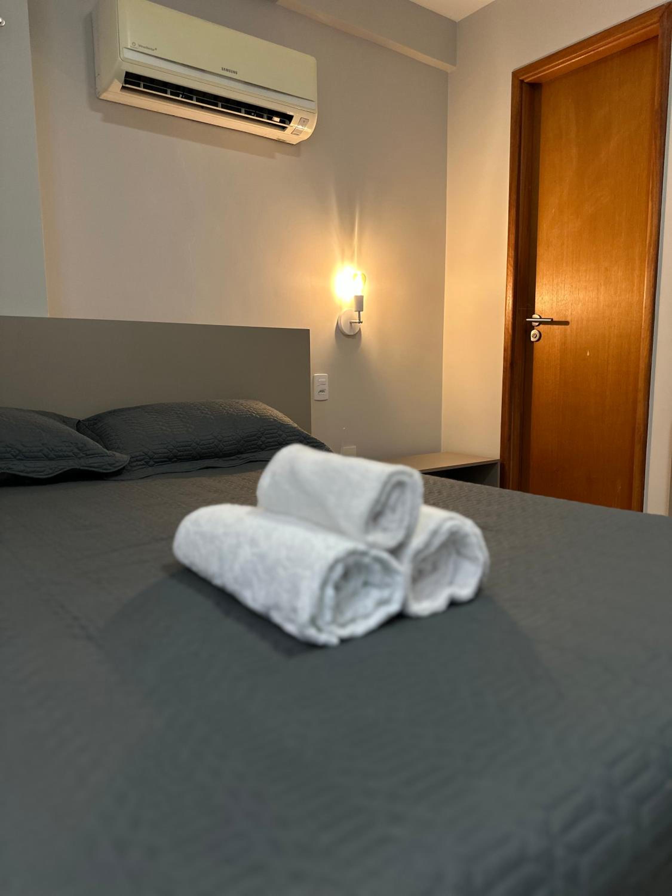 Studio Apartment photo 2
