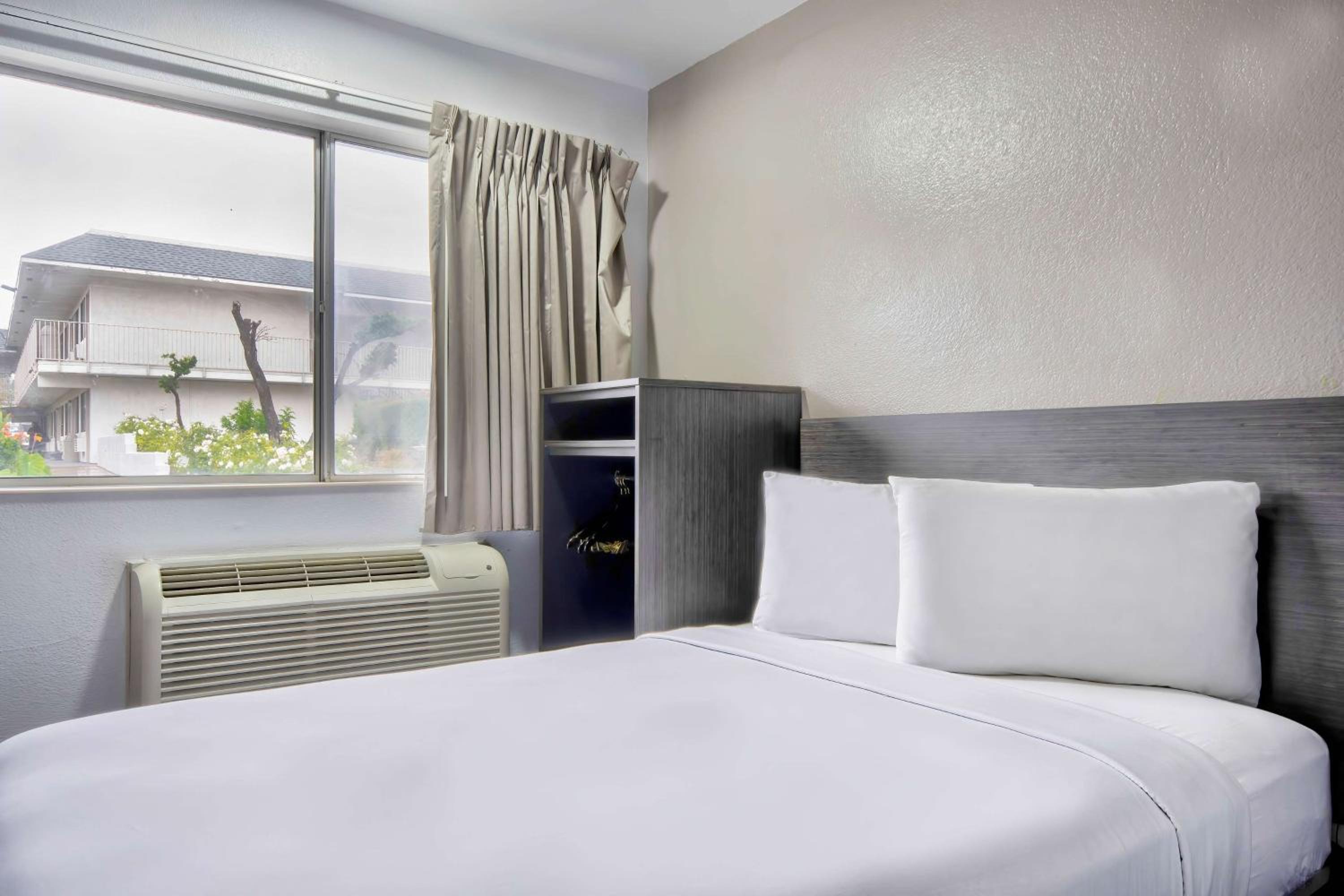 Single Room with Shower