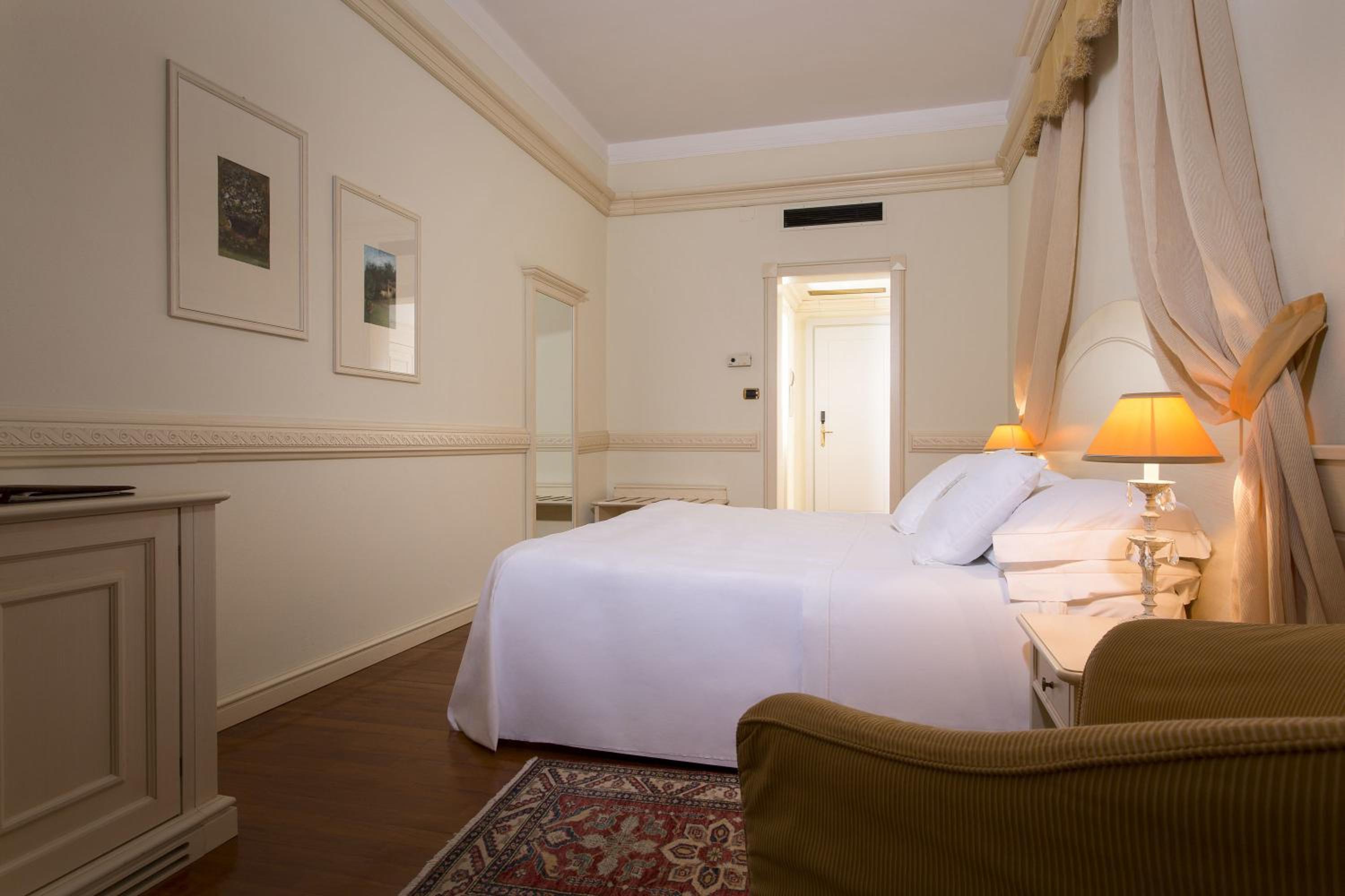 Standard Double Room with Sea View photo 2