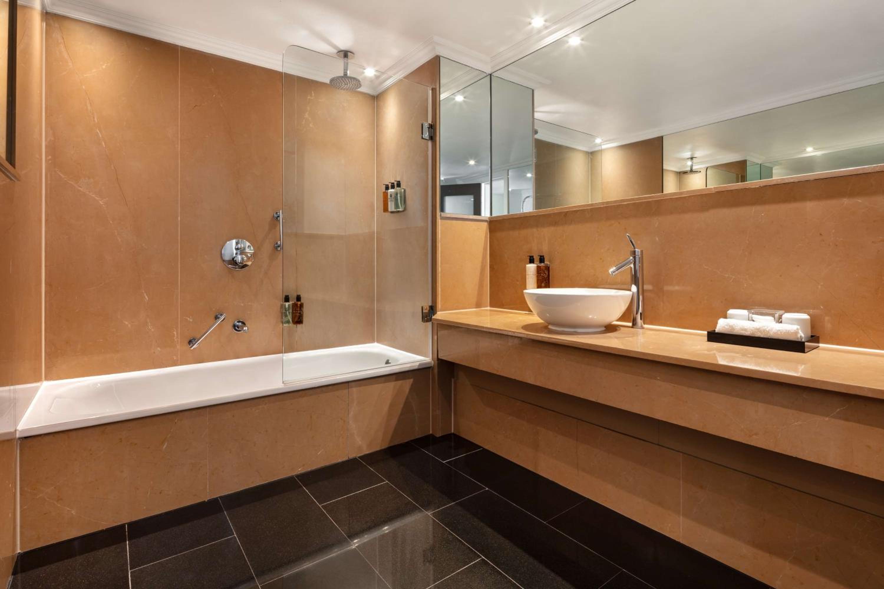 Premium King Room