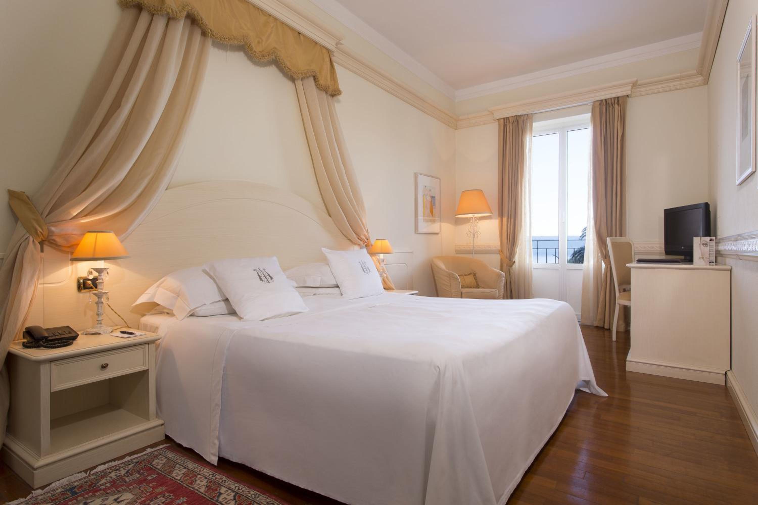 Standard Double Room with Sea View