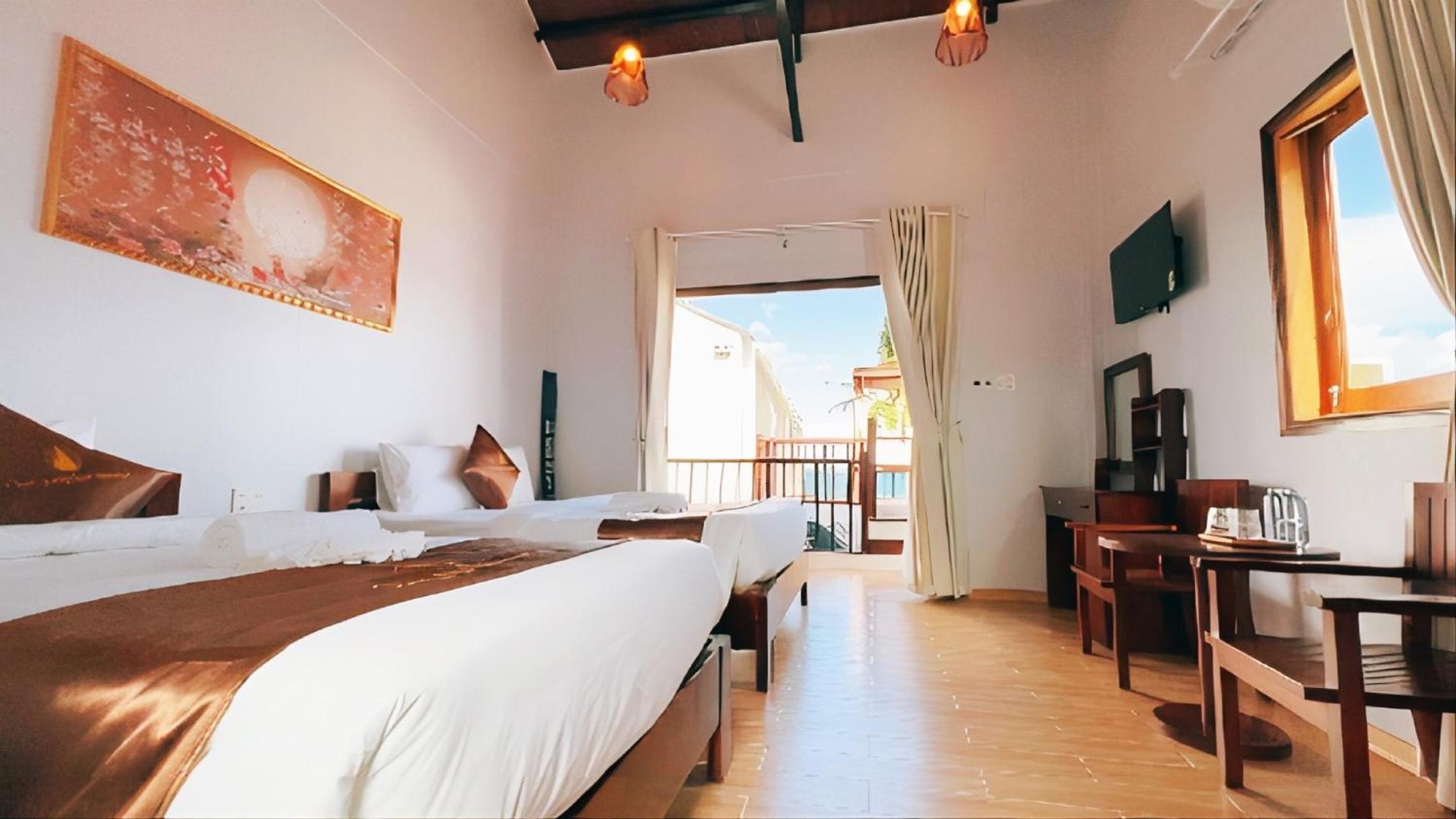 Superior Triple Room