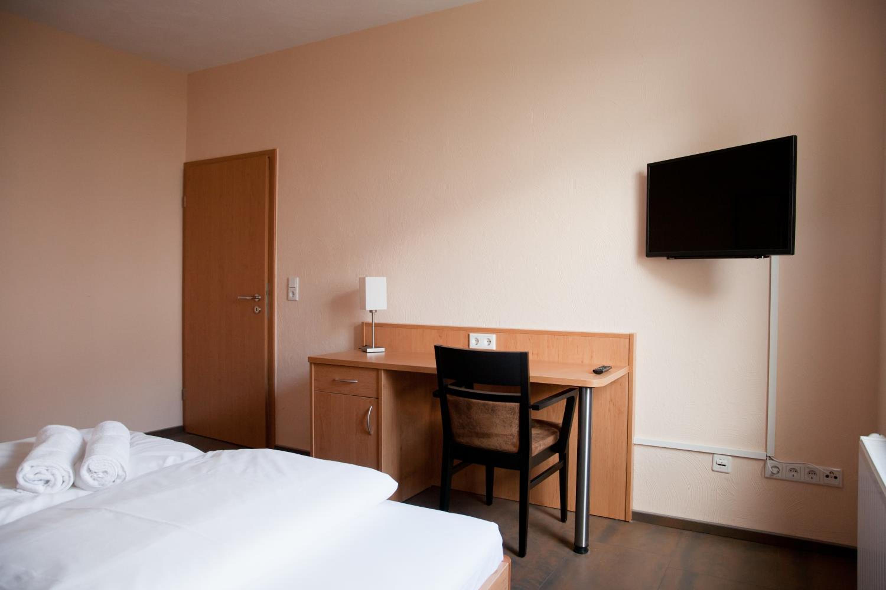 One-Bedroom Apartment (3 Adults)