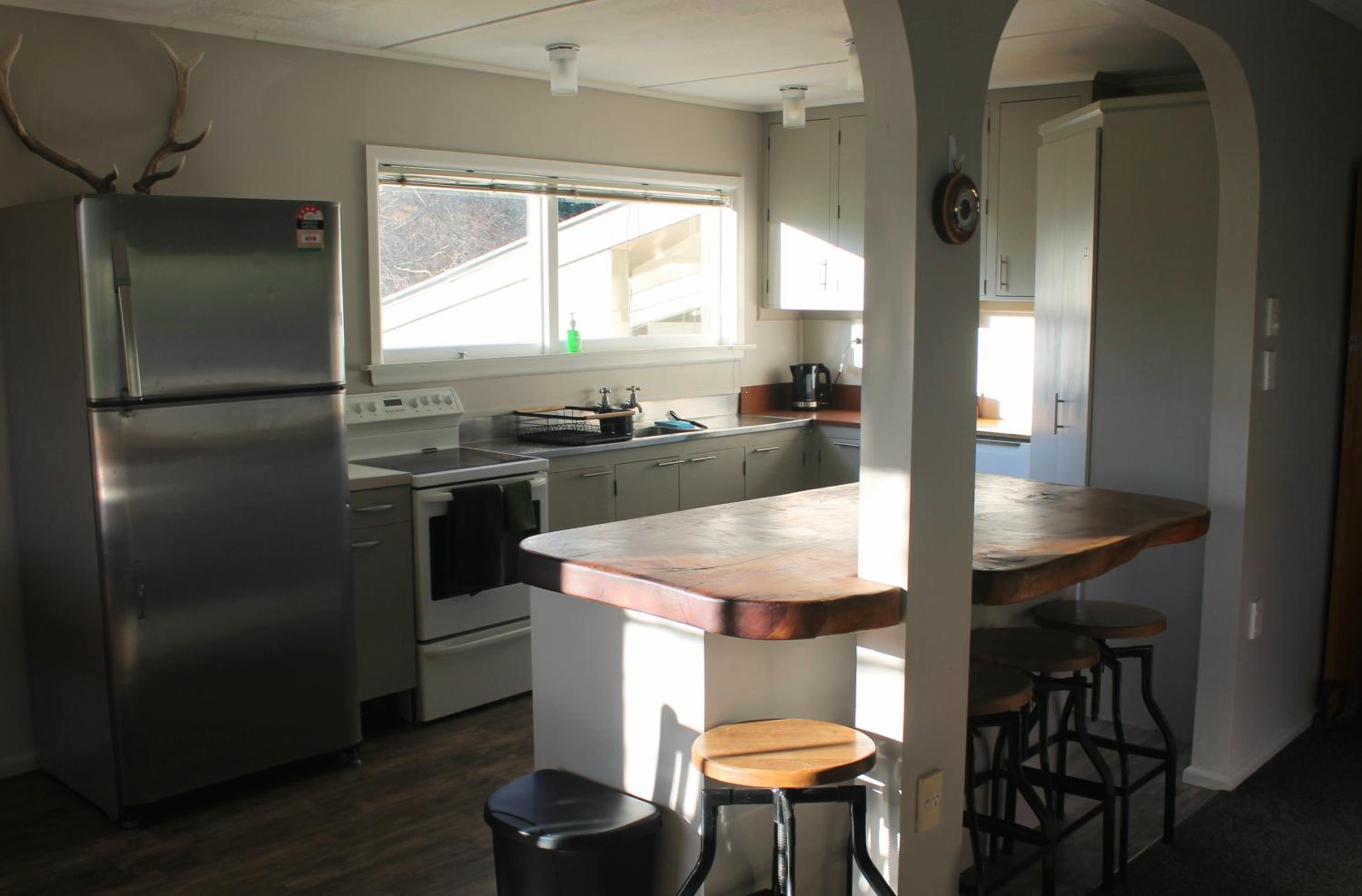 Three-Bedroom House photo 3