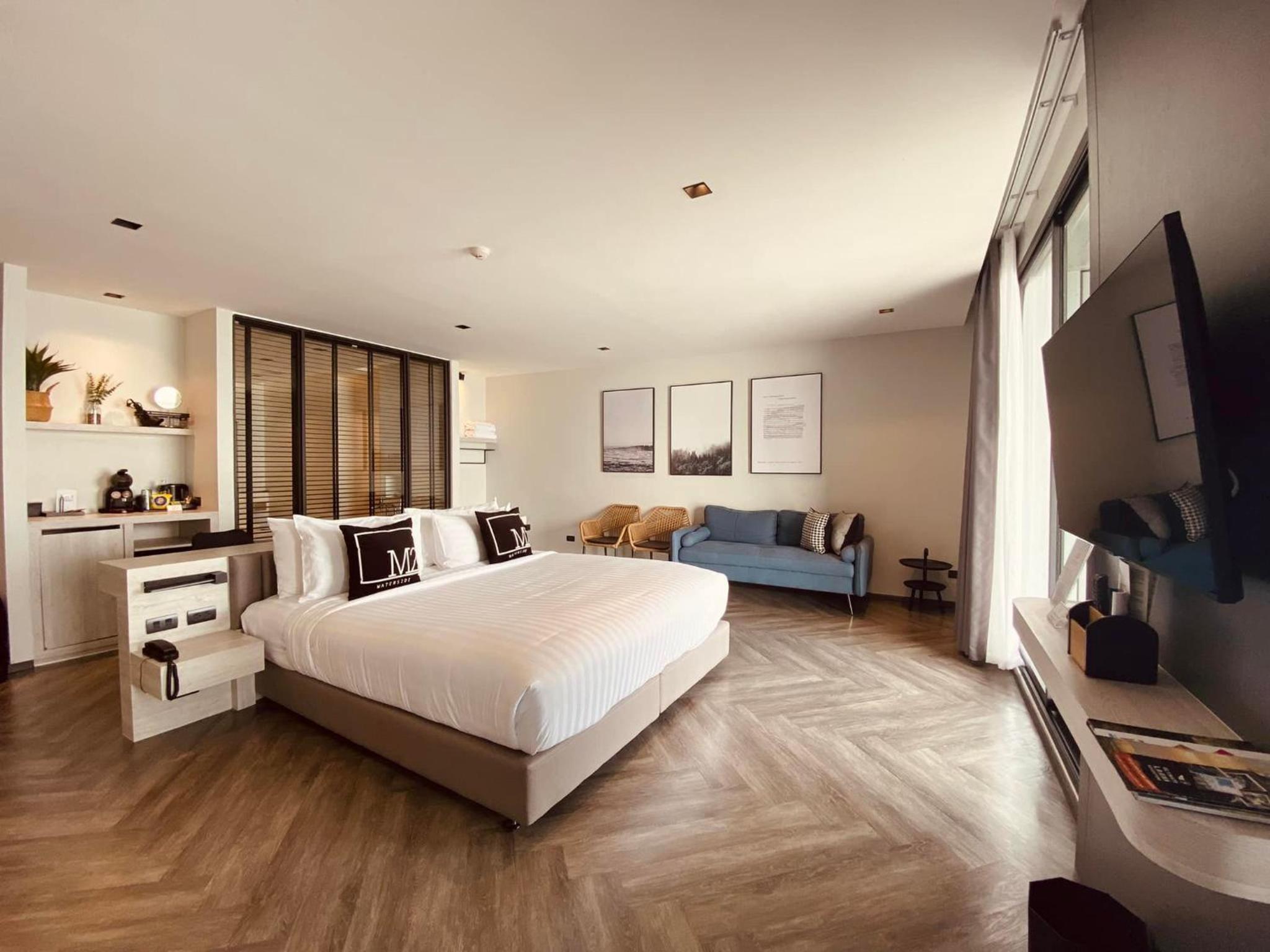 Suite - Photo 2