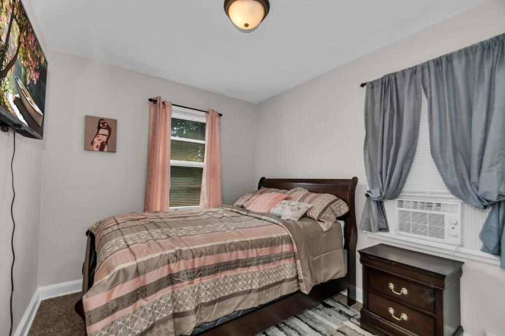 Two-Bedroom House photo 3