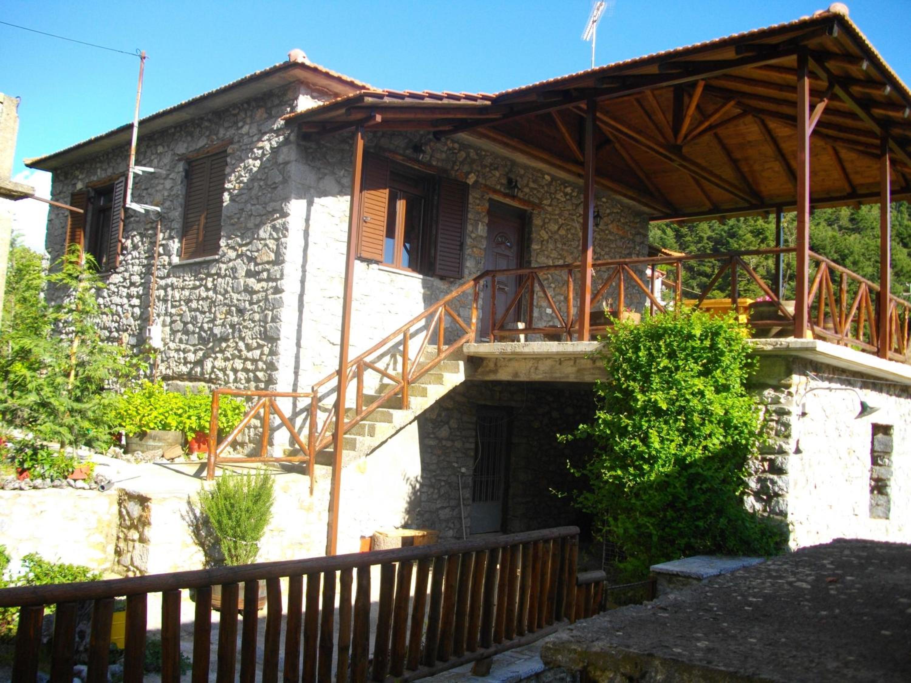 Double or Twin Room with Mountain View photo 2