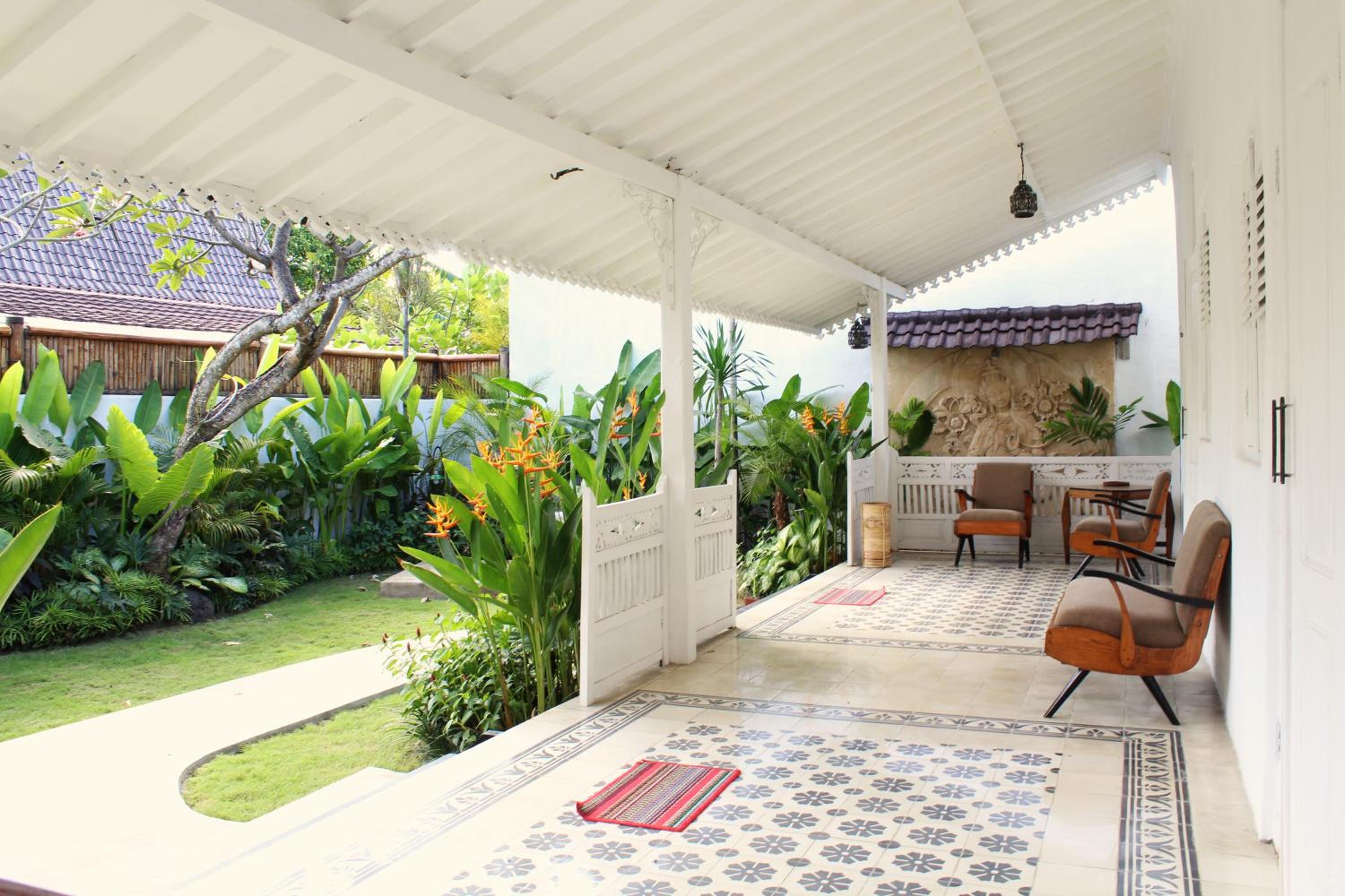 Double Room with Garden View - Photo 3