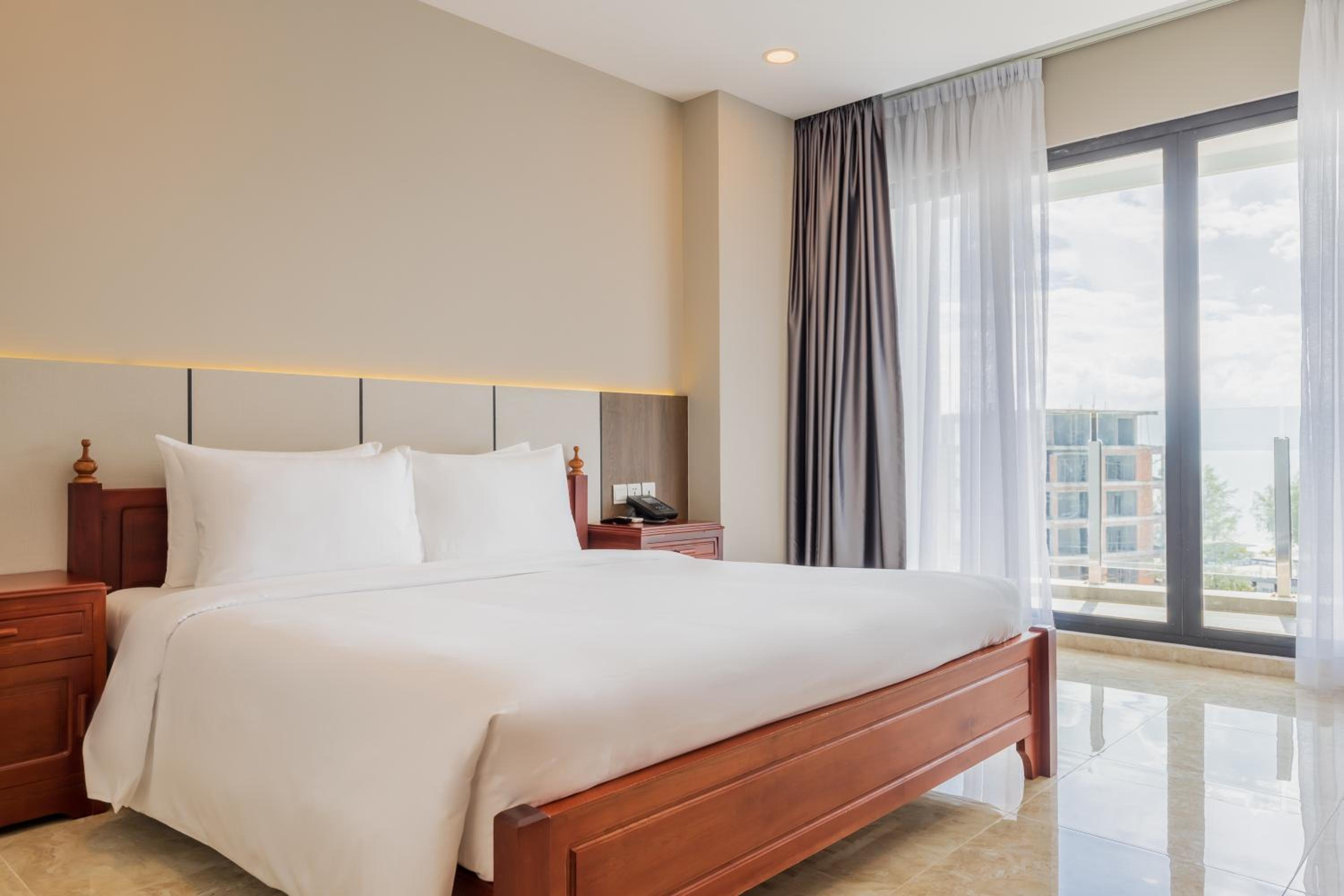 1 King Bedroom - Photo 1