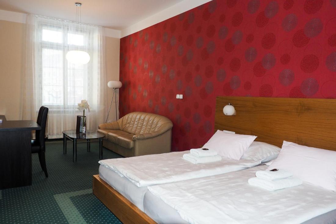 Suite - Photo 6