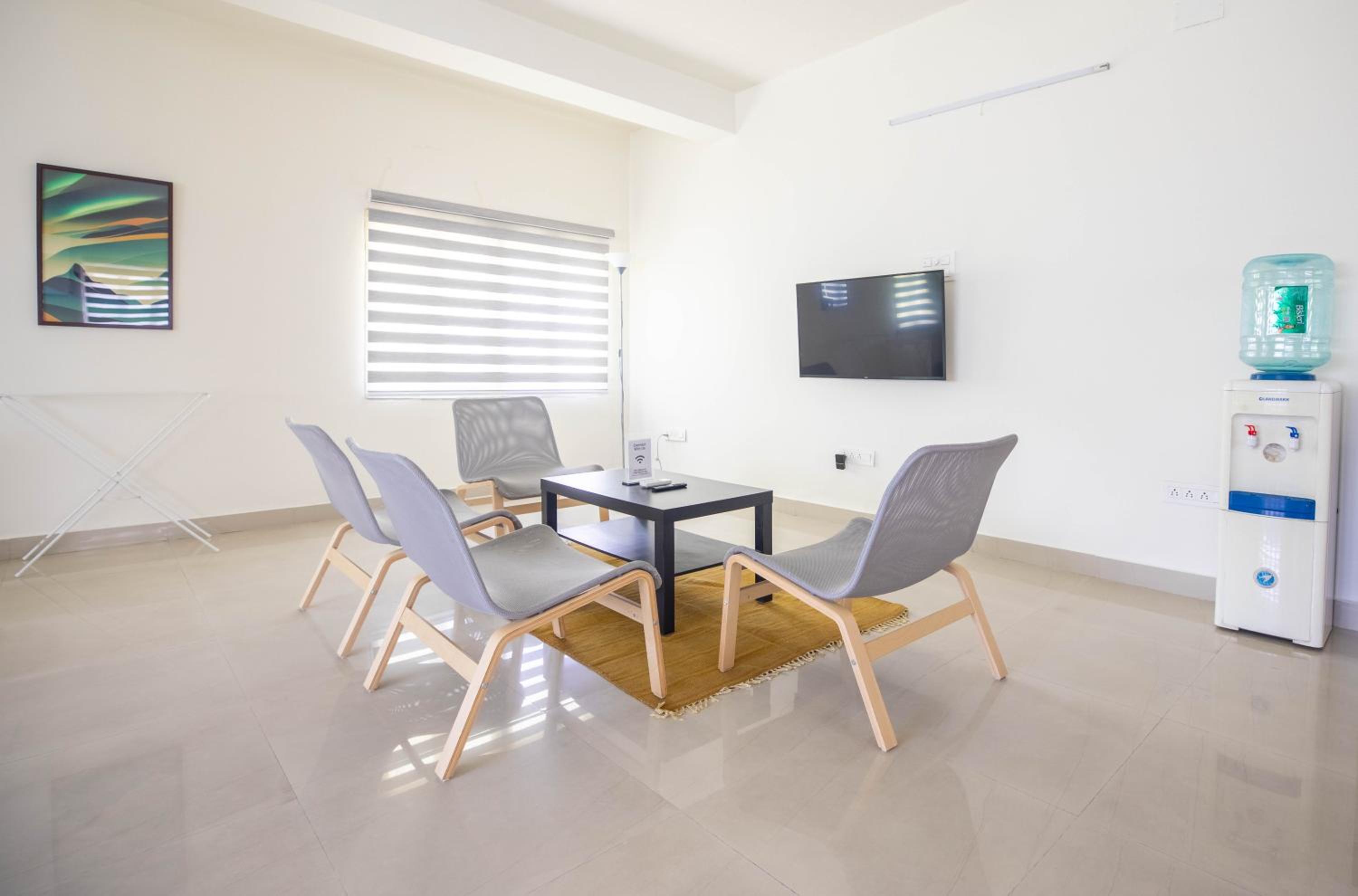 Studio Apartment photo 3
