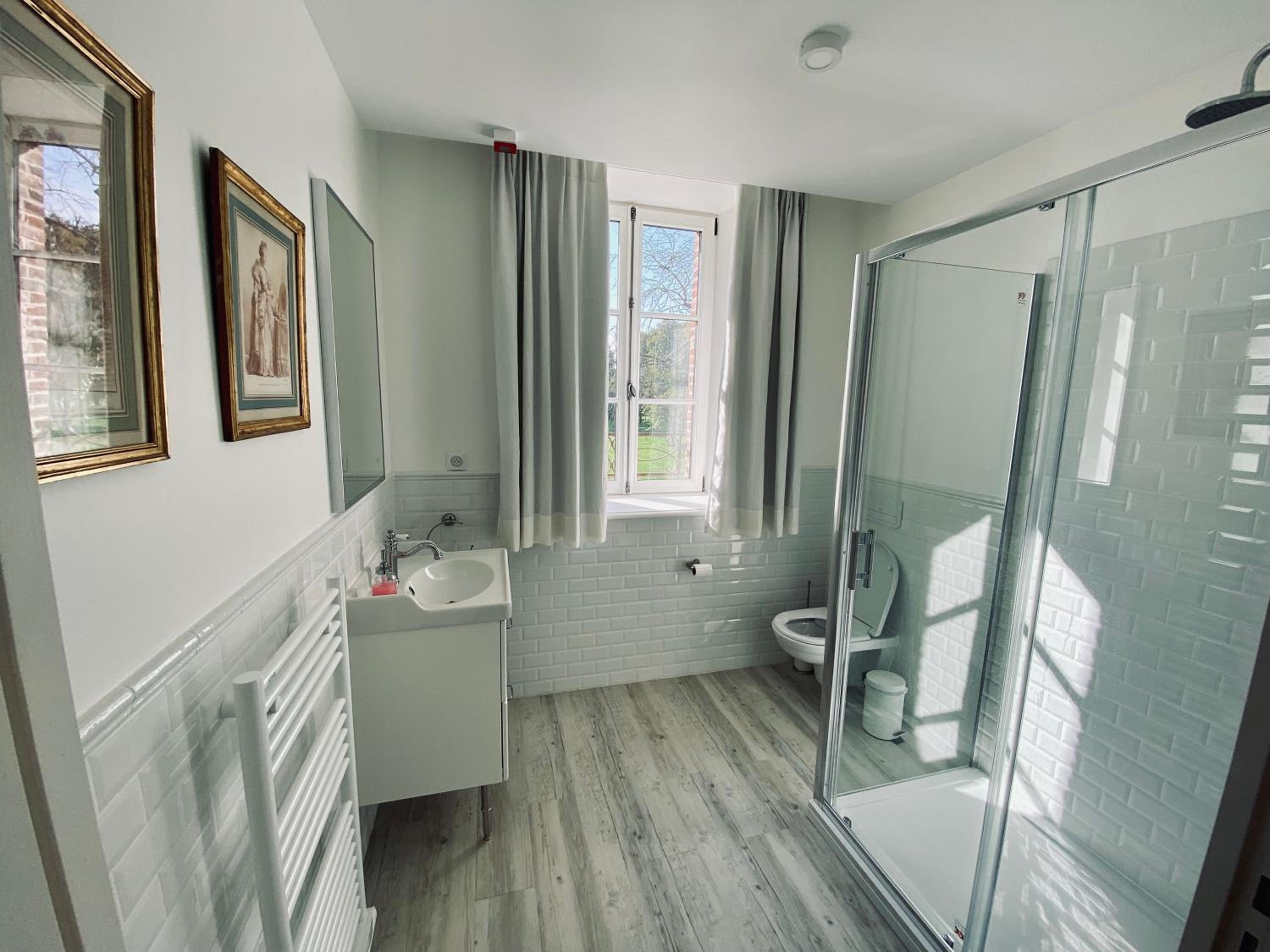 Double or Twin Room - Photo 2