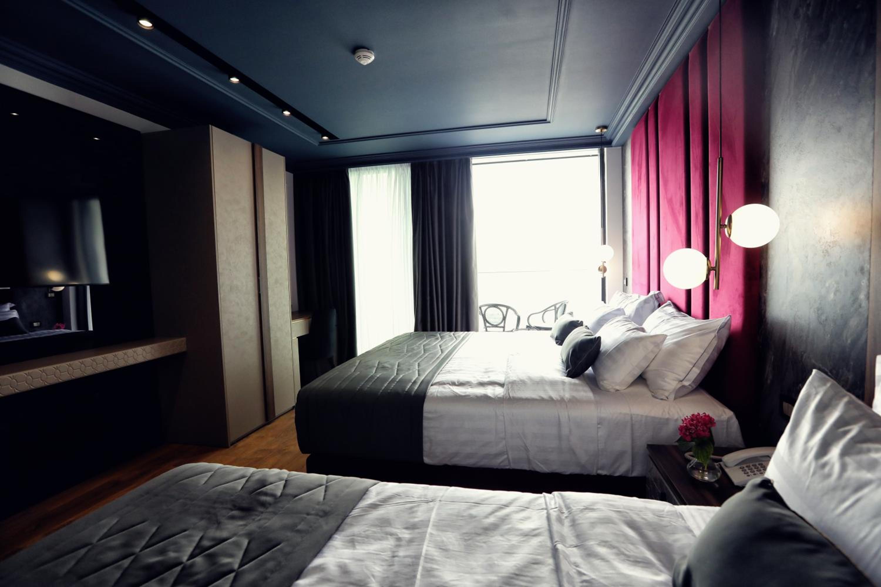 Deluxe Suite With Sea View