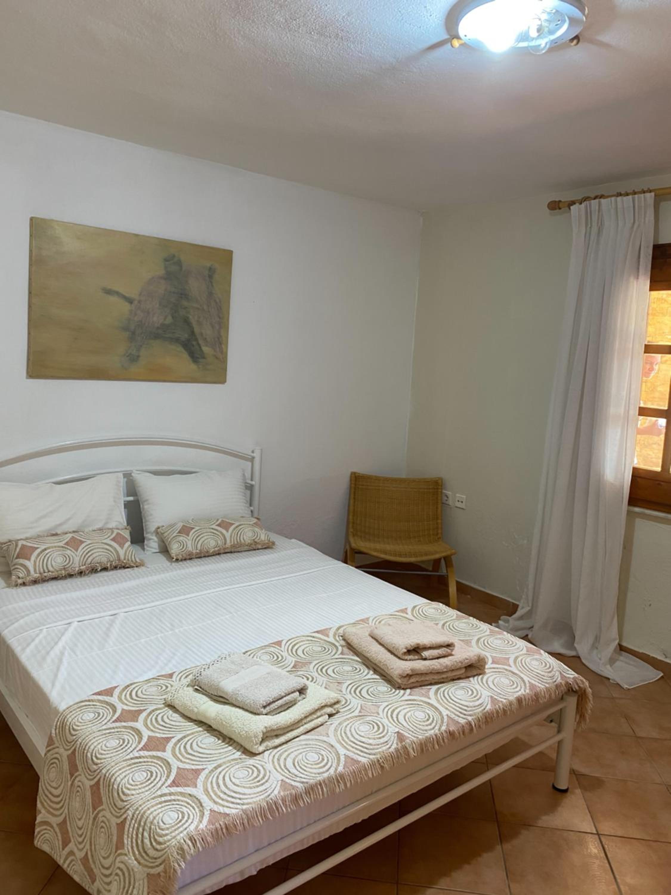 One-Bedroom House photo 1