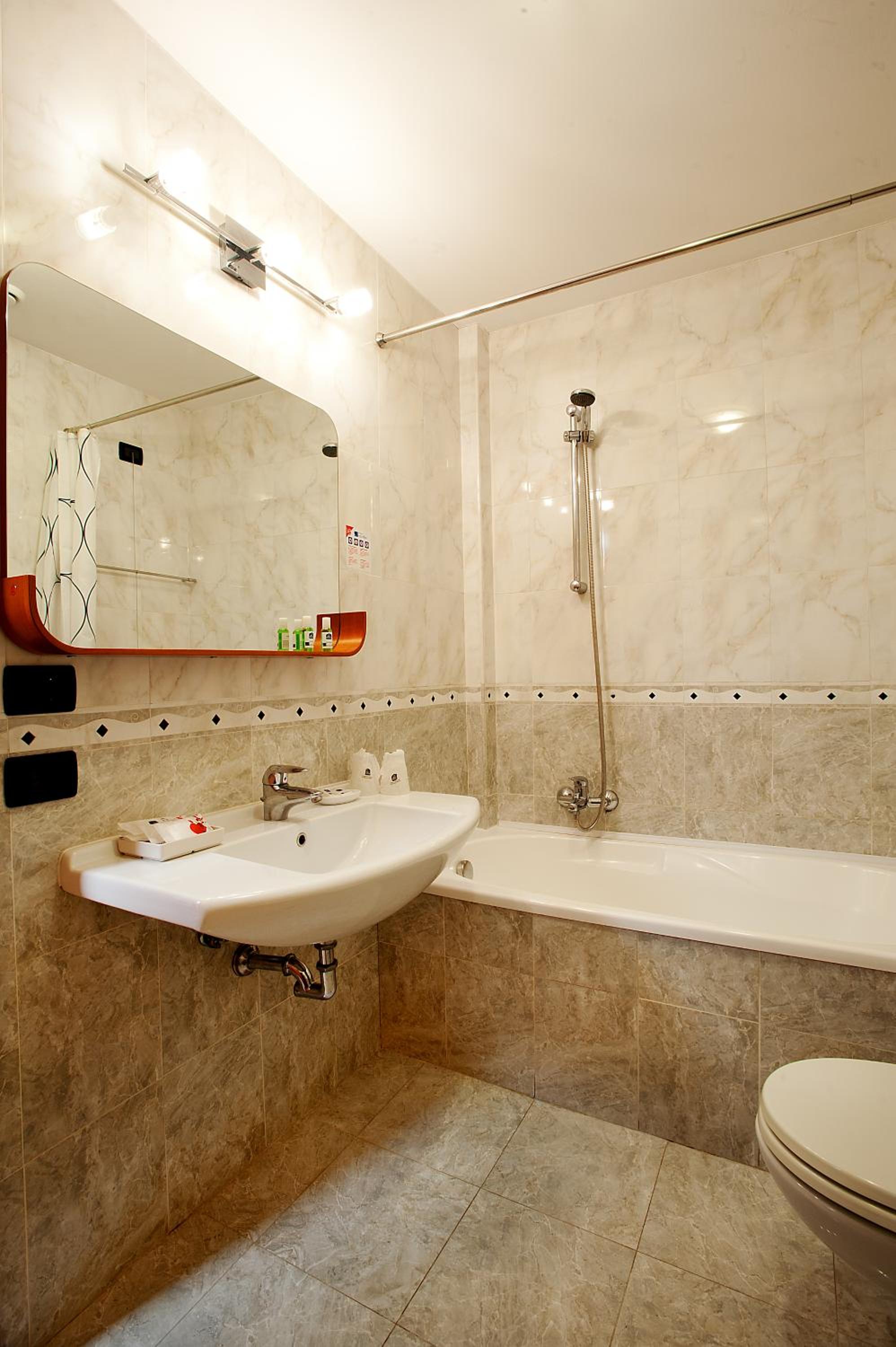 Triple Room photo 2