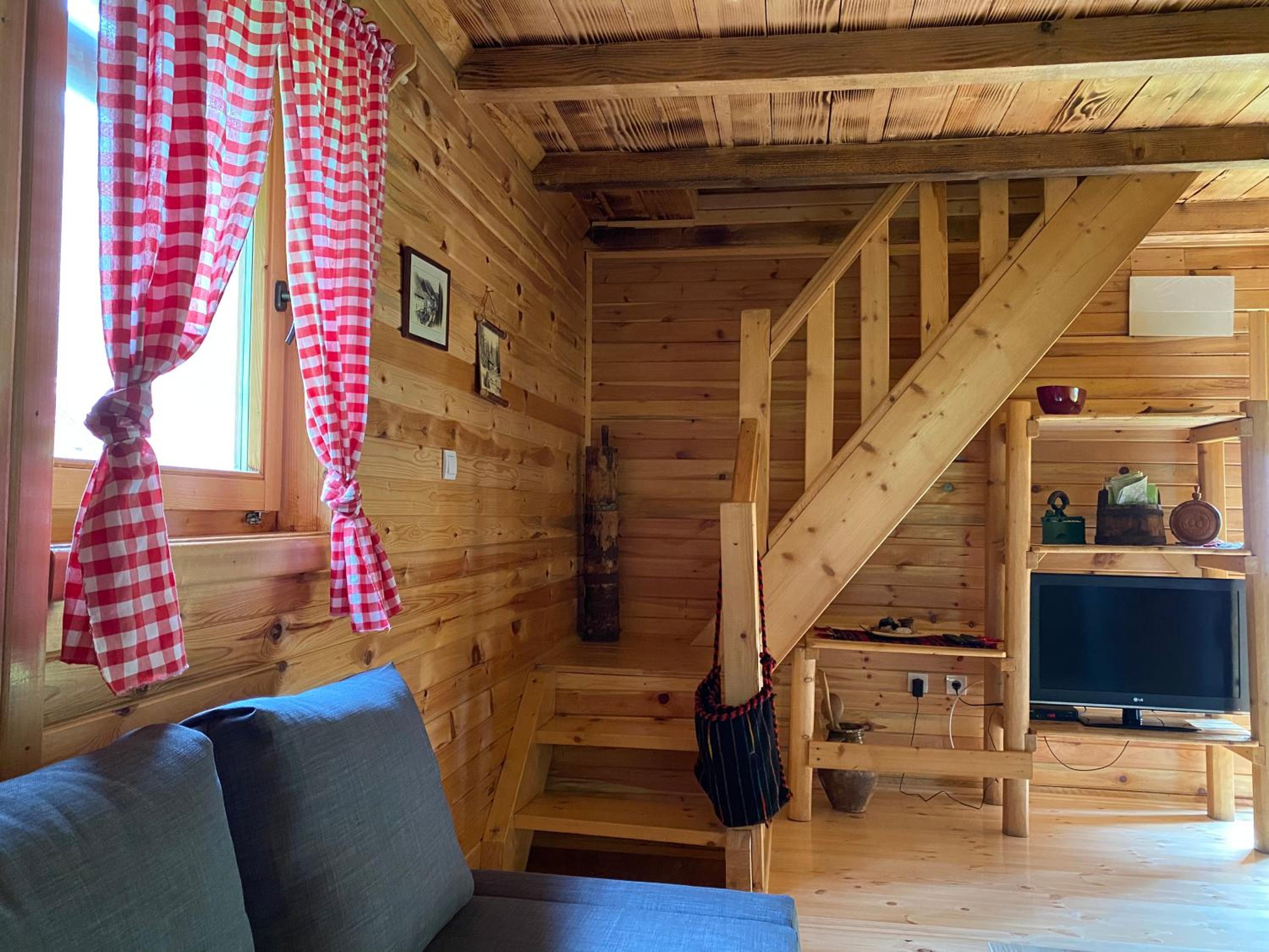 One-Bedroom House photo 2