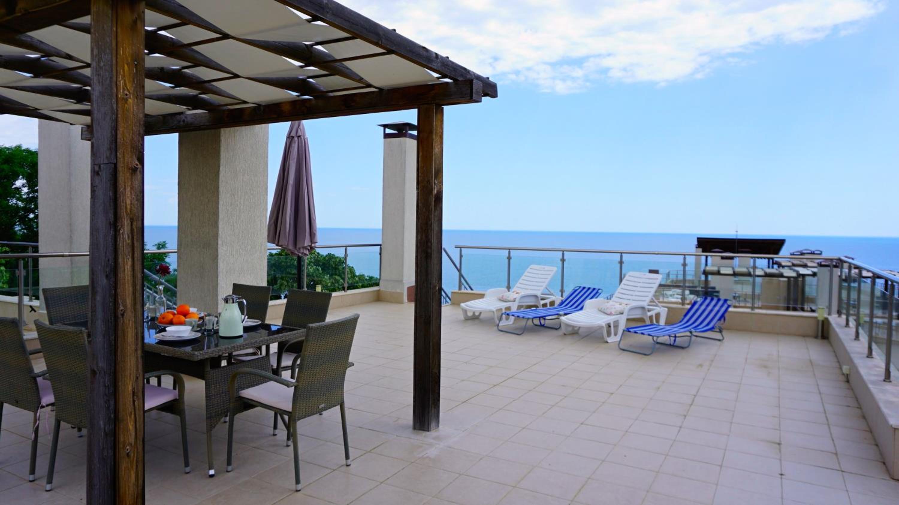 Apartment with Sea View photo 3