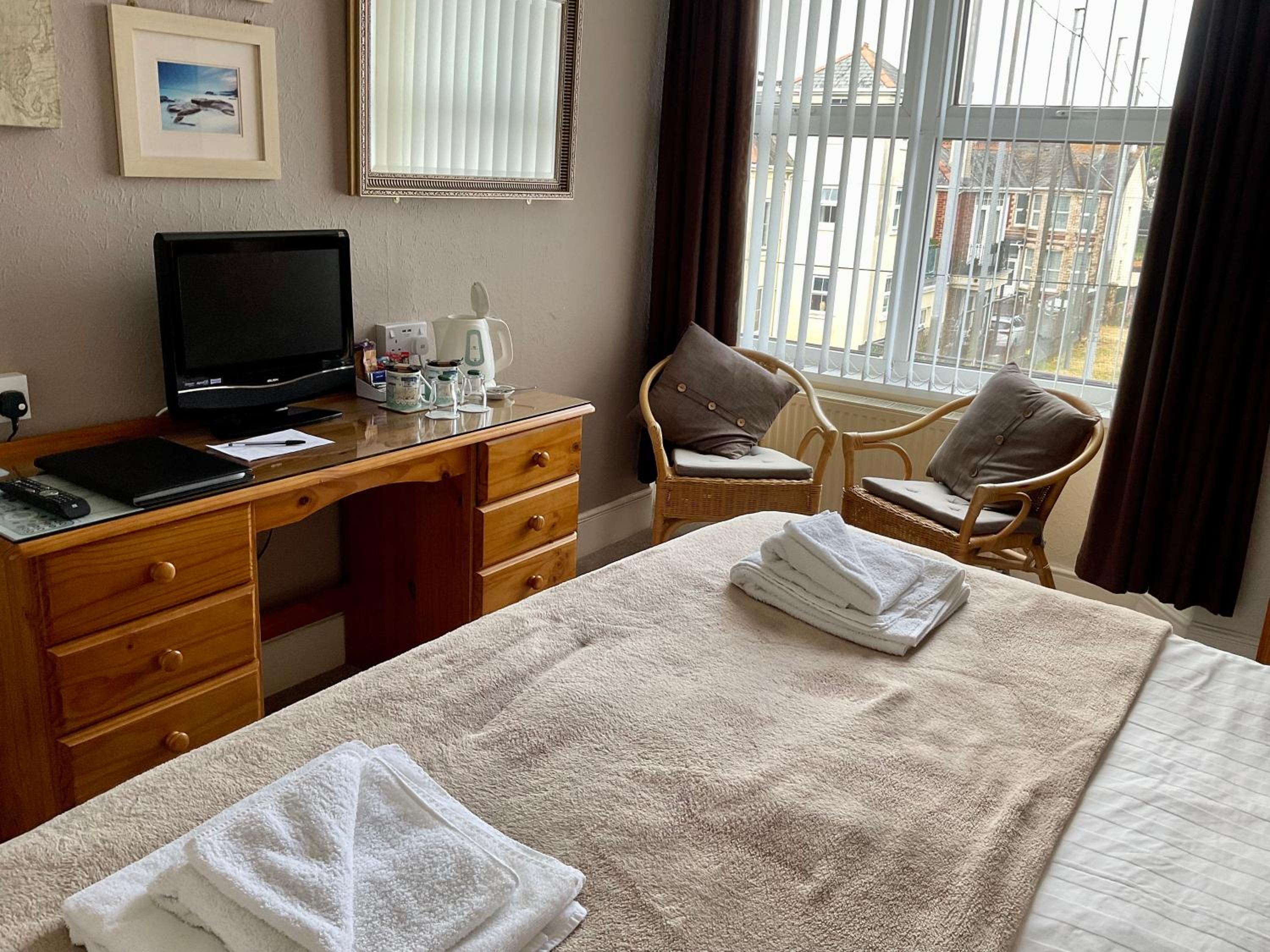 Superior King or Twin Room photo 3