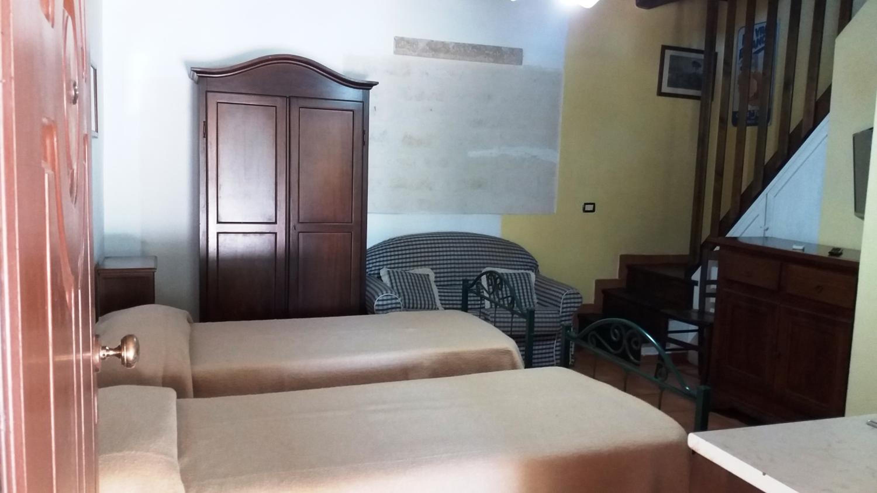 Maisonette photo 2