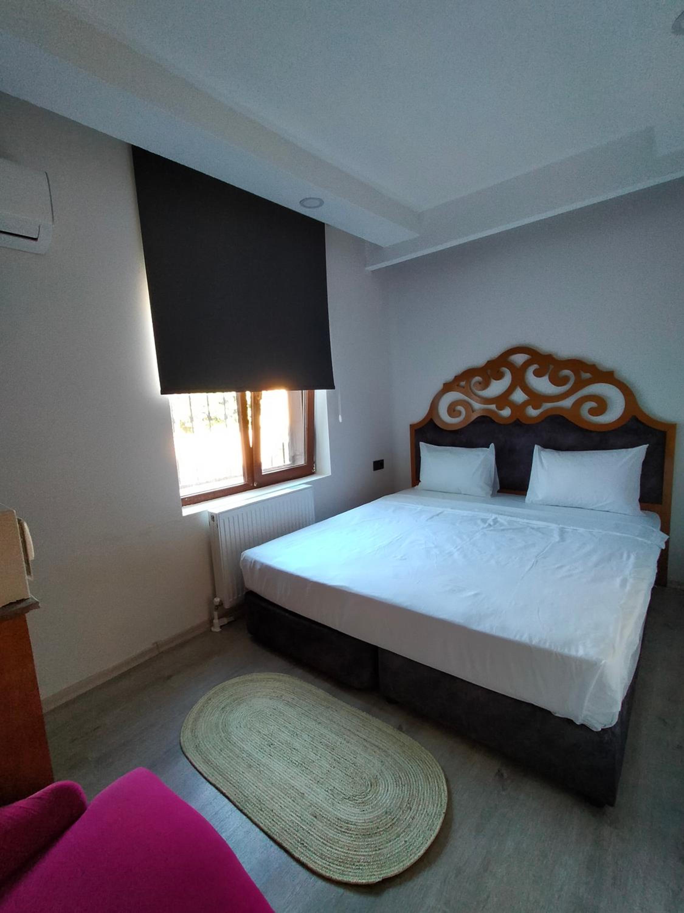 Budget Double Room - Photo 1