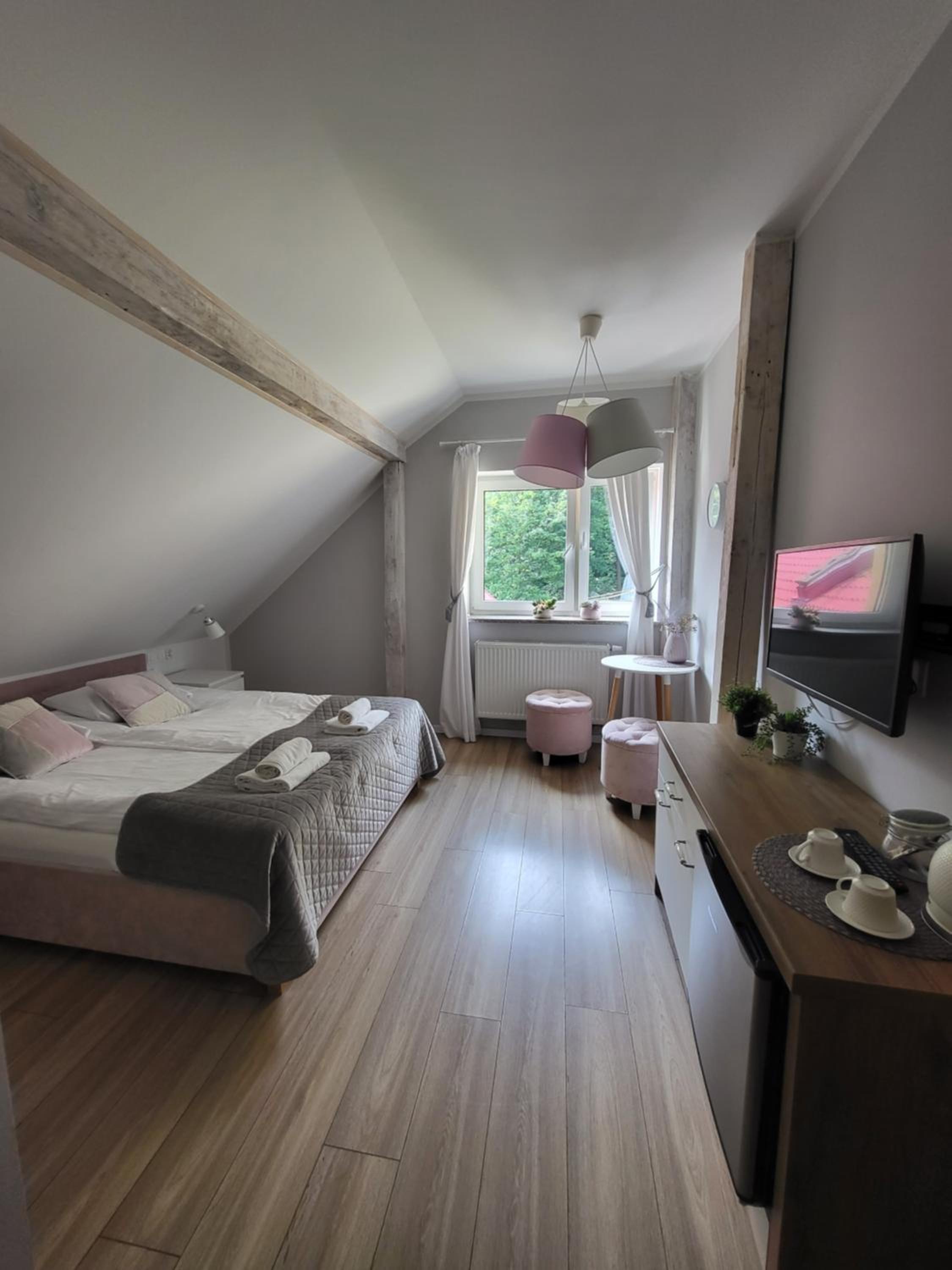 Double Room - Photo 6