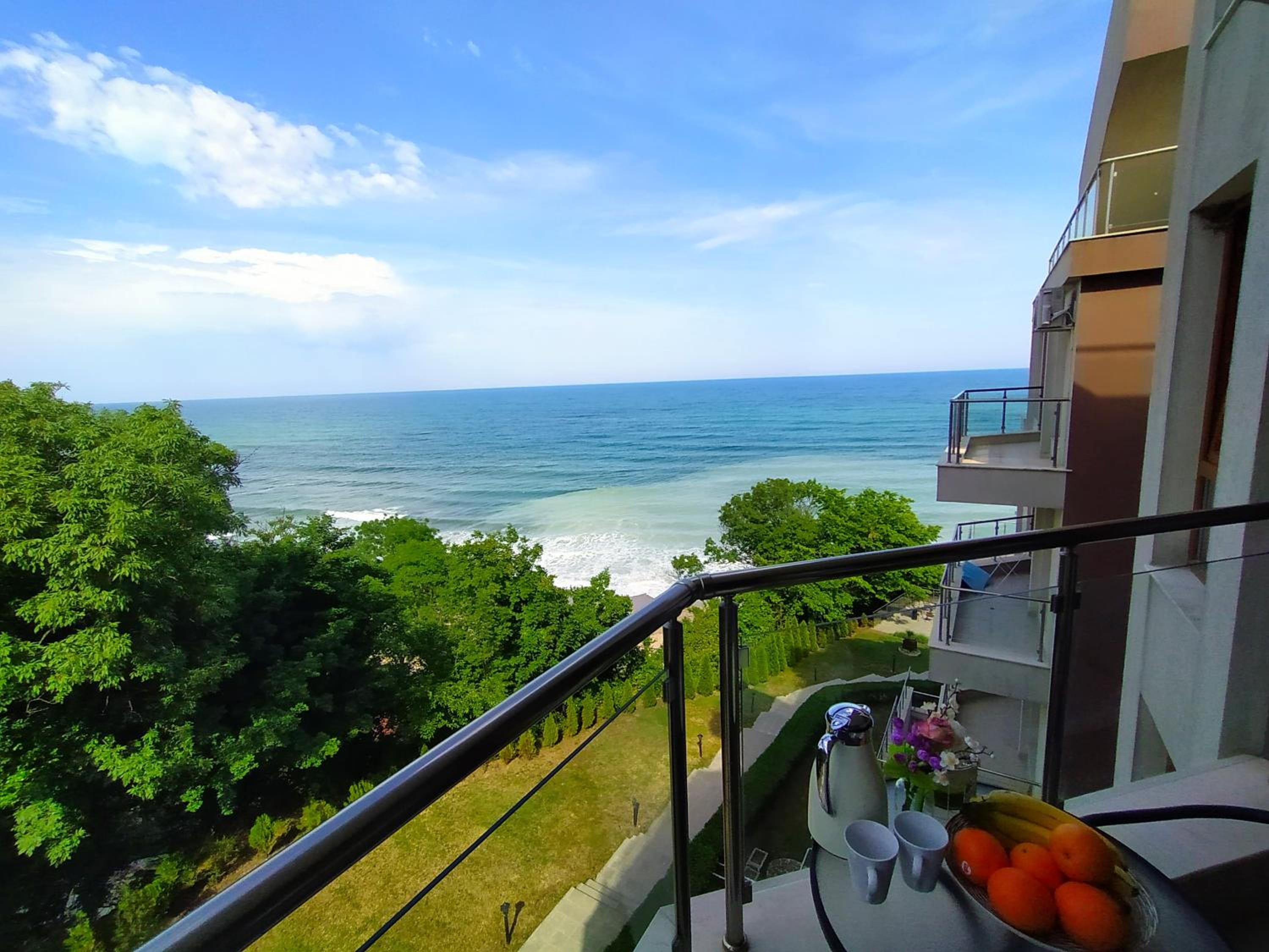 Apartment With Sea View