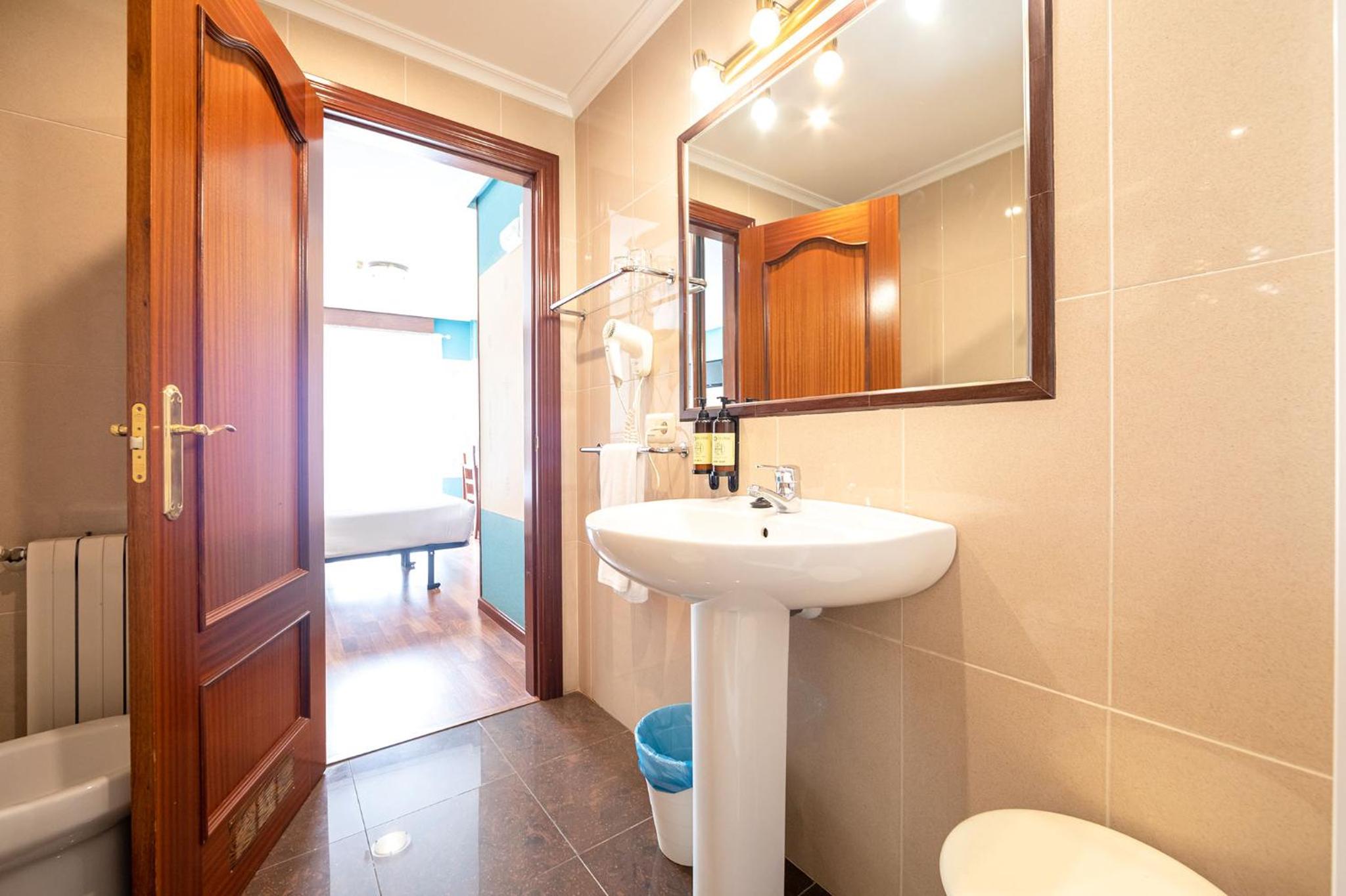 Standard Single Room with Sea View photo 3