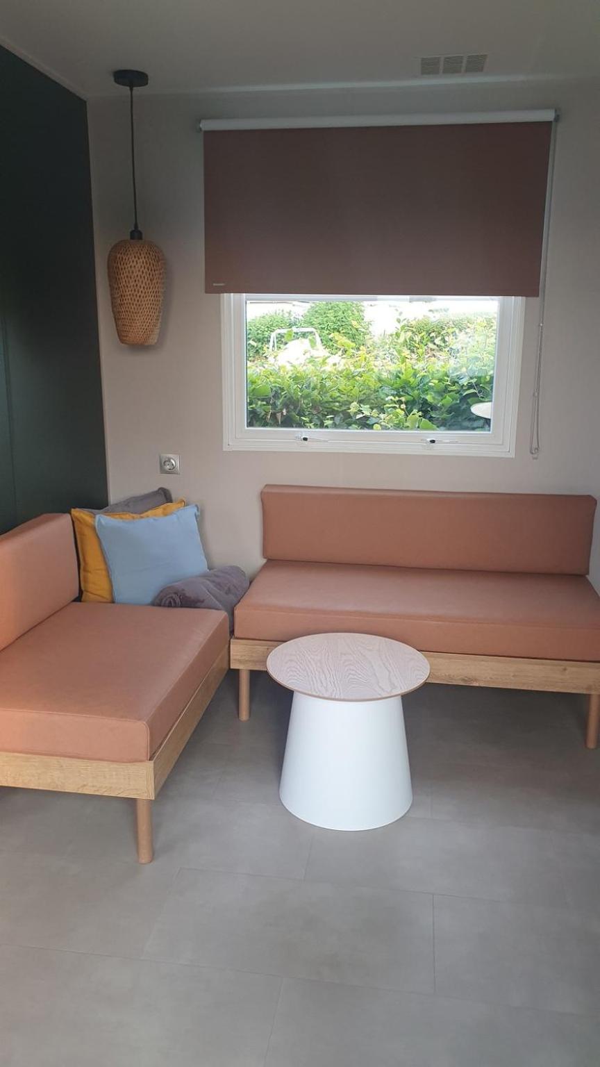 Mobile Home photo 1