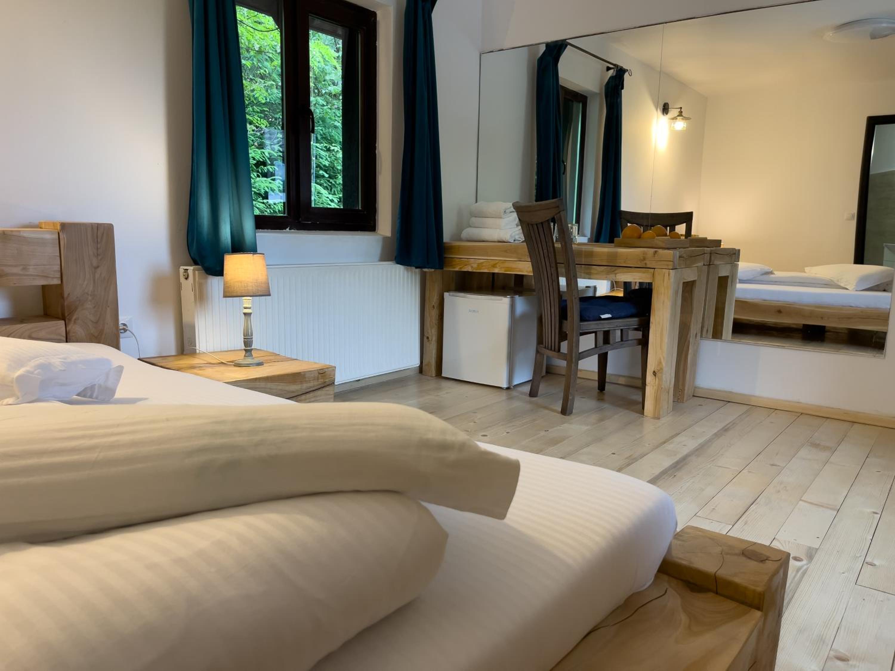 Large Double Room photo 1