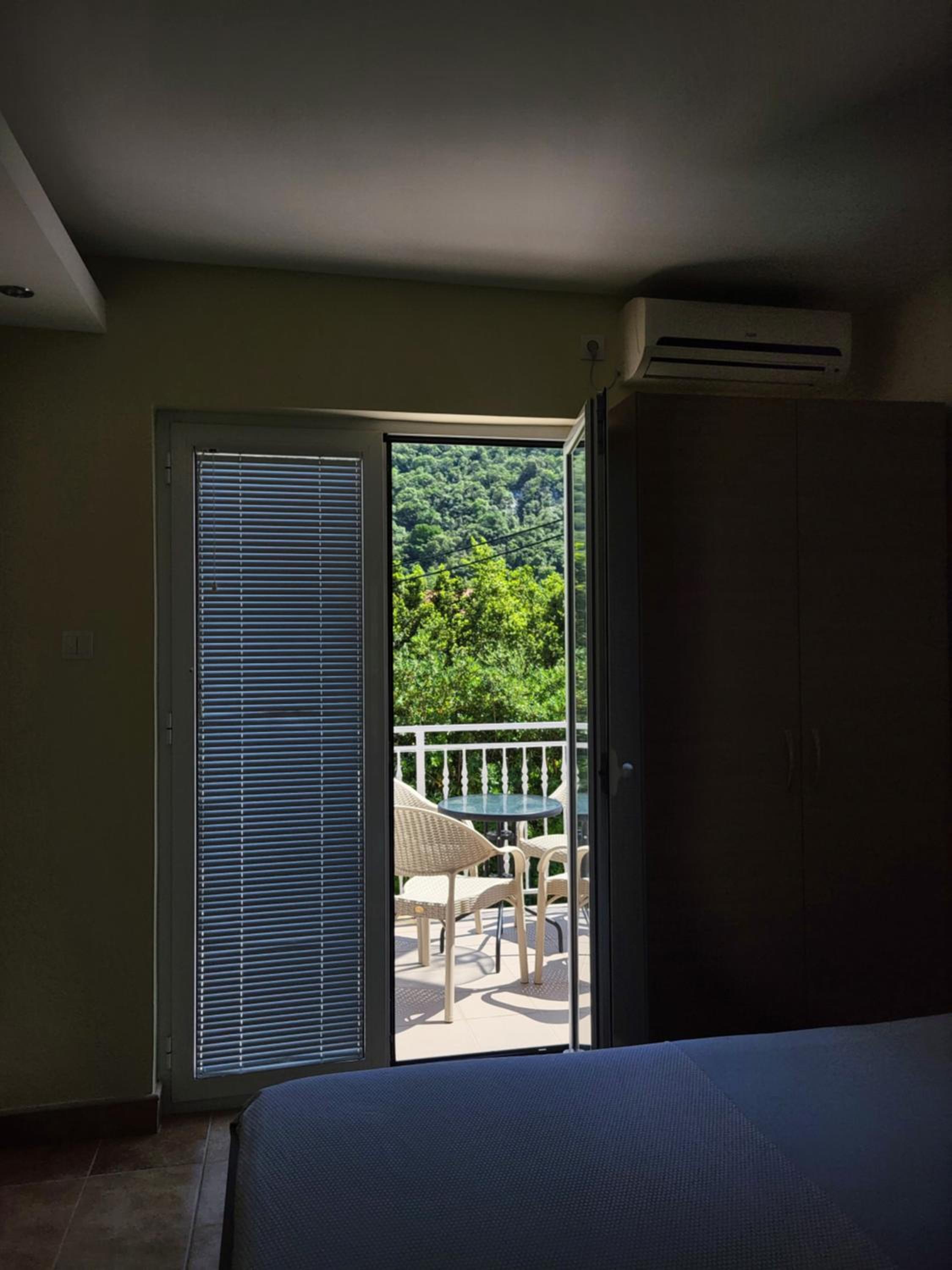 Studio with Terrace photo 2
