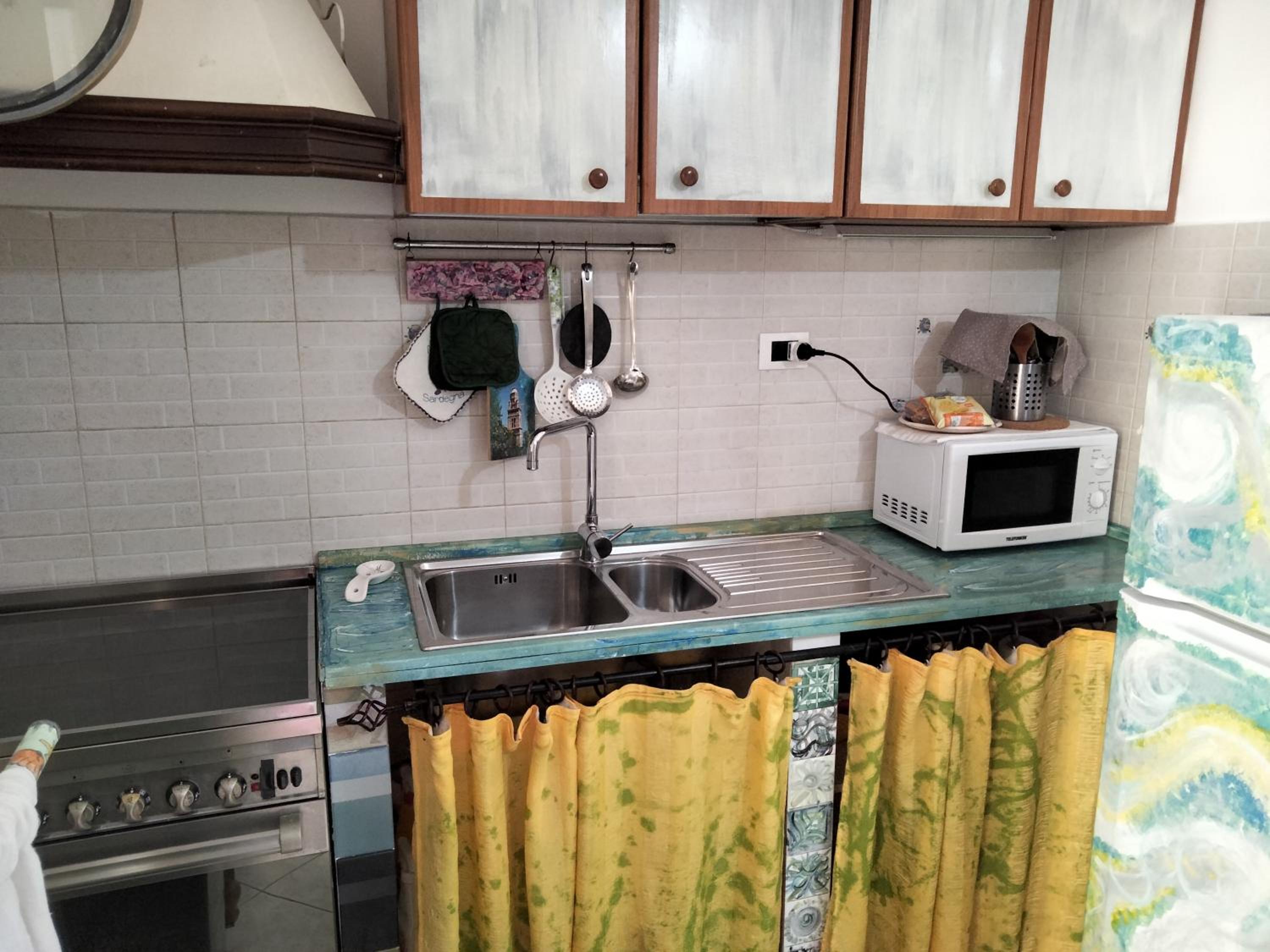 Two-Bedroom Apartment - Photo 9