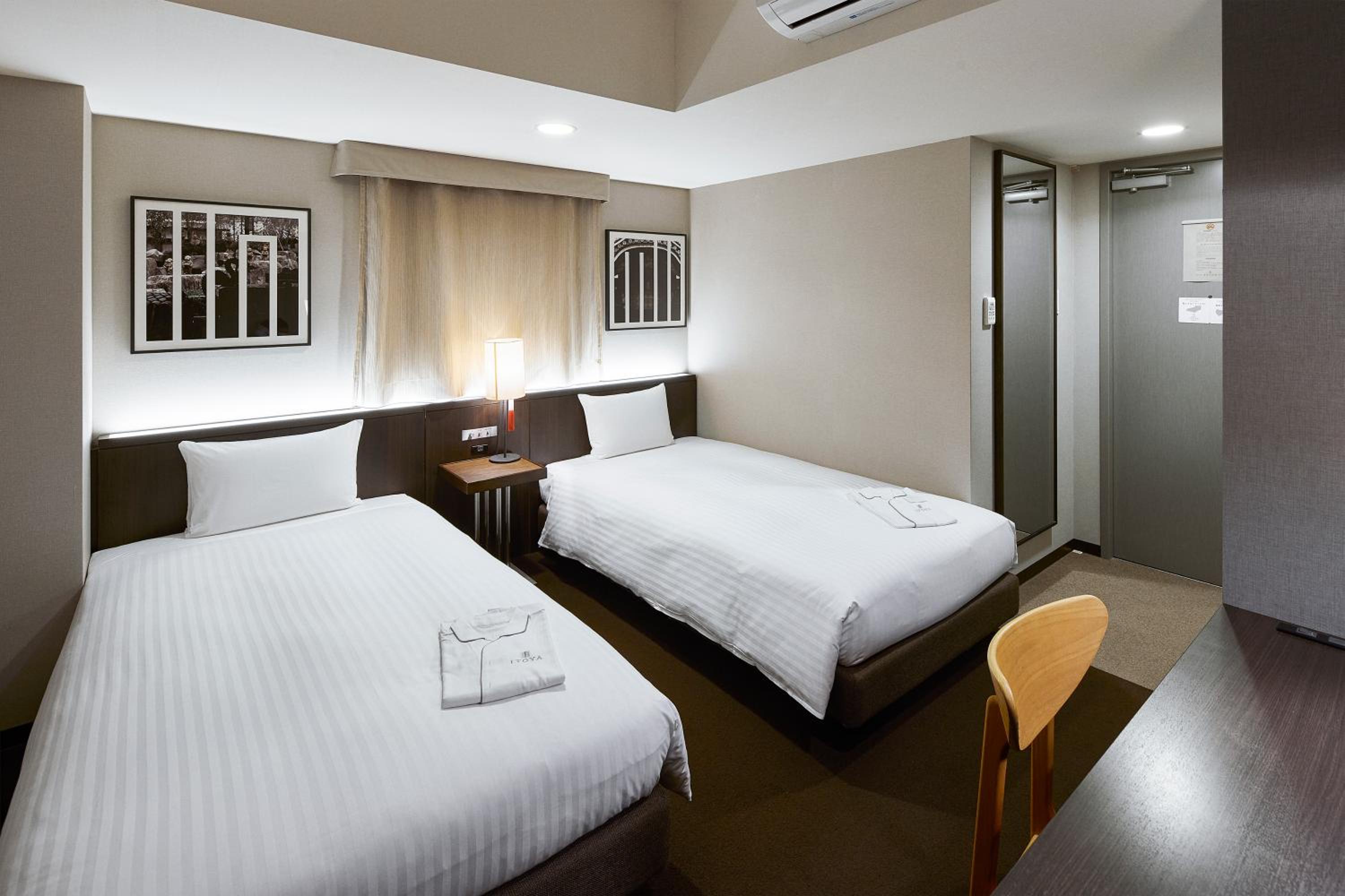Standard Twin Room - Non-Smoking - Photo 1