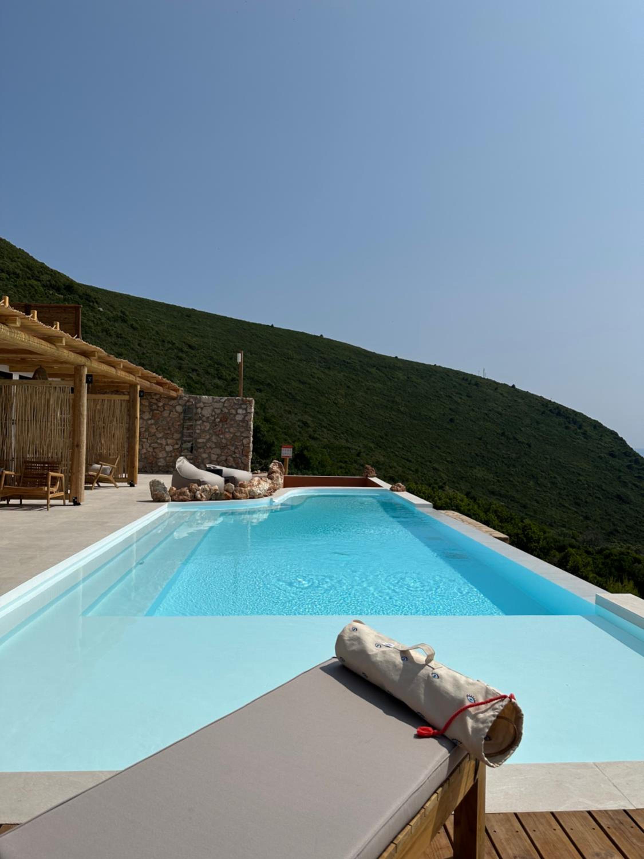 Deluxe Double Room with Sea View photo 2