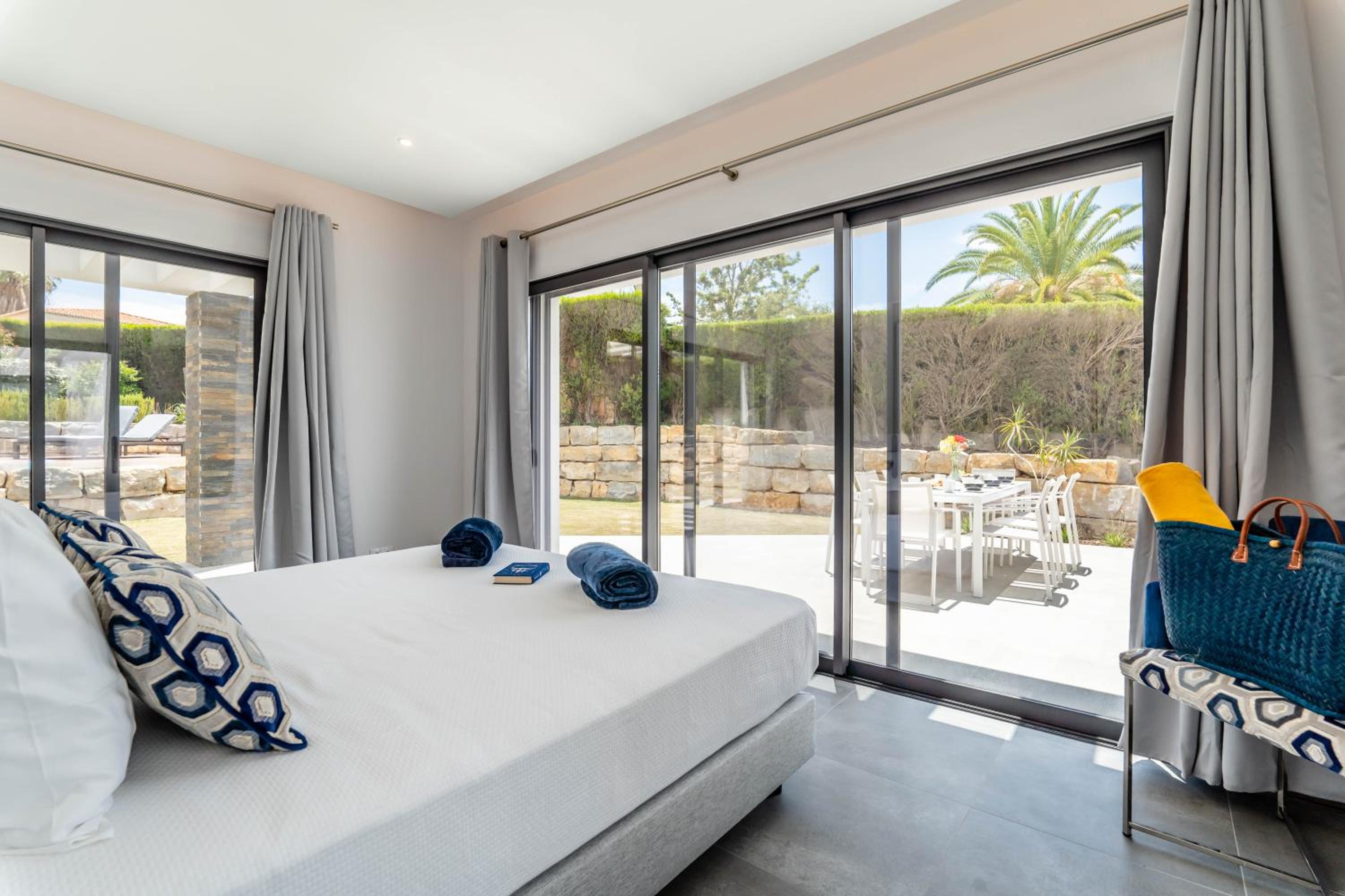 Three-Bedroom Villa photo 1