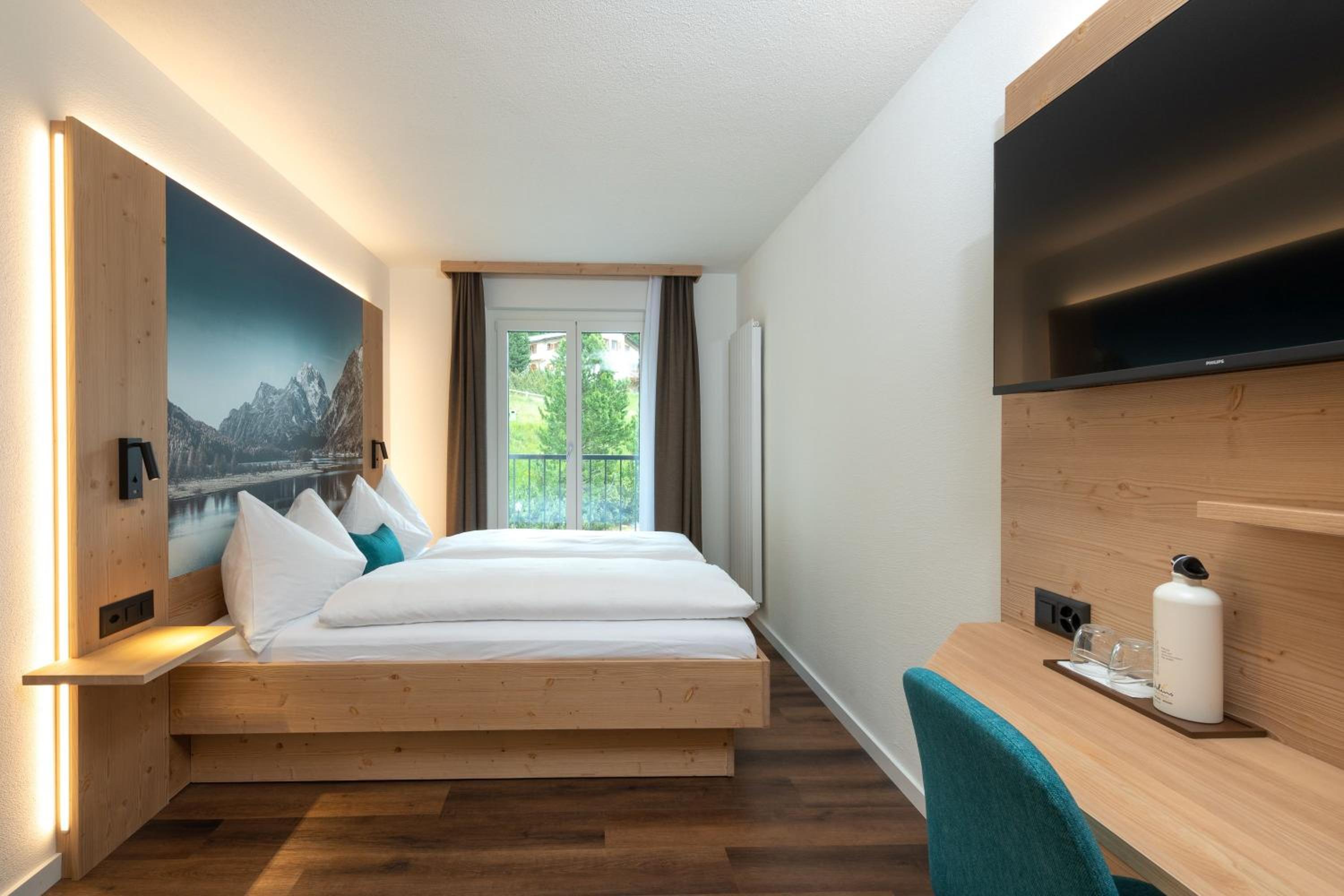 Economy Double Room - Photo 12
