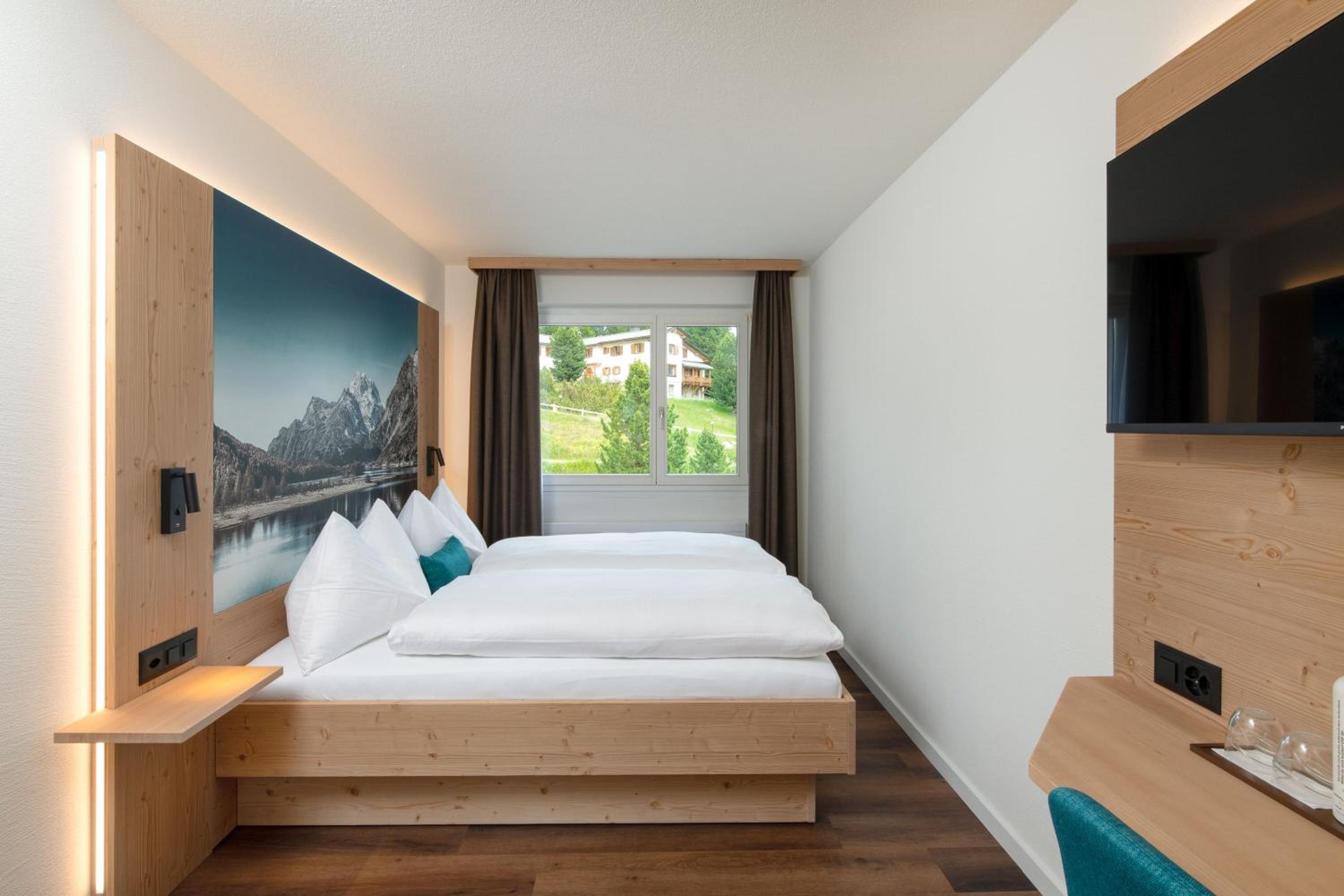Economy Double Room - Photo 9