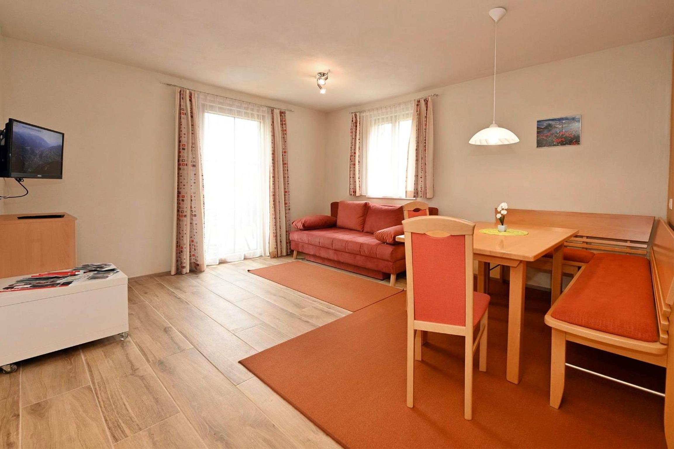 Apartment with Terrace photo 2