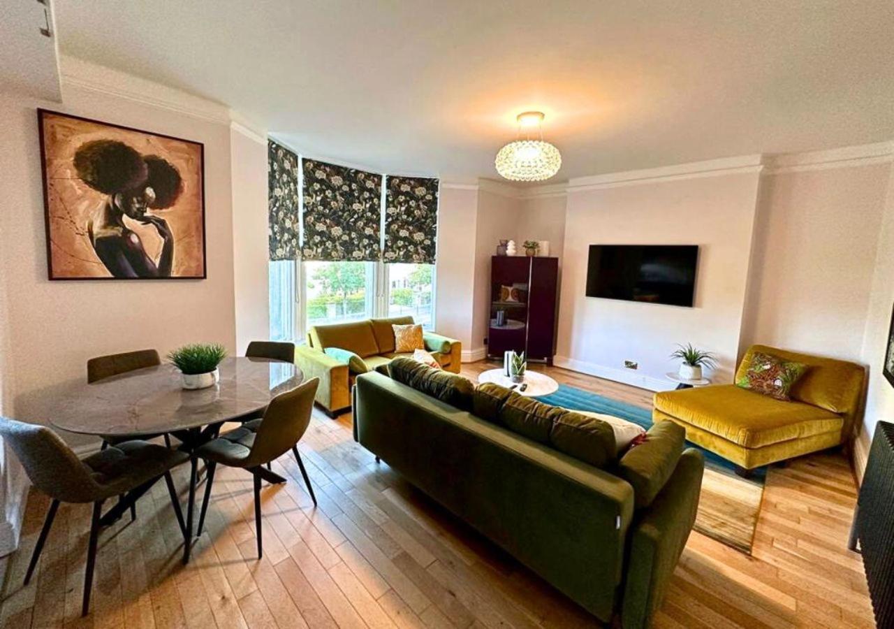Two-Bedroom Apartment - Photo 6