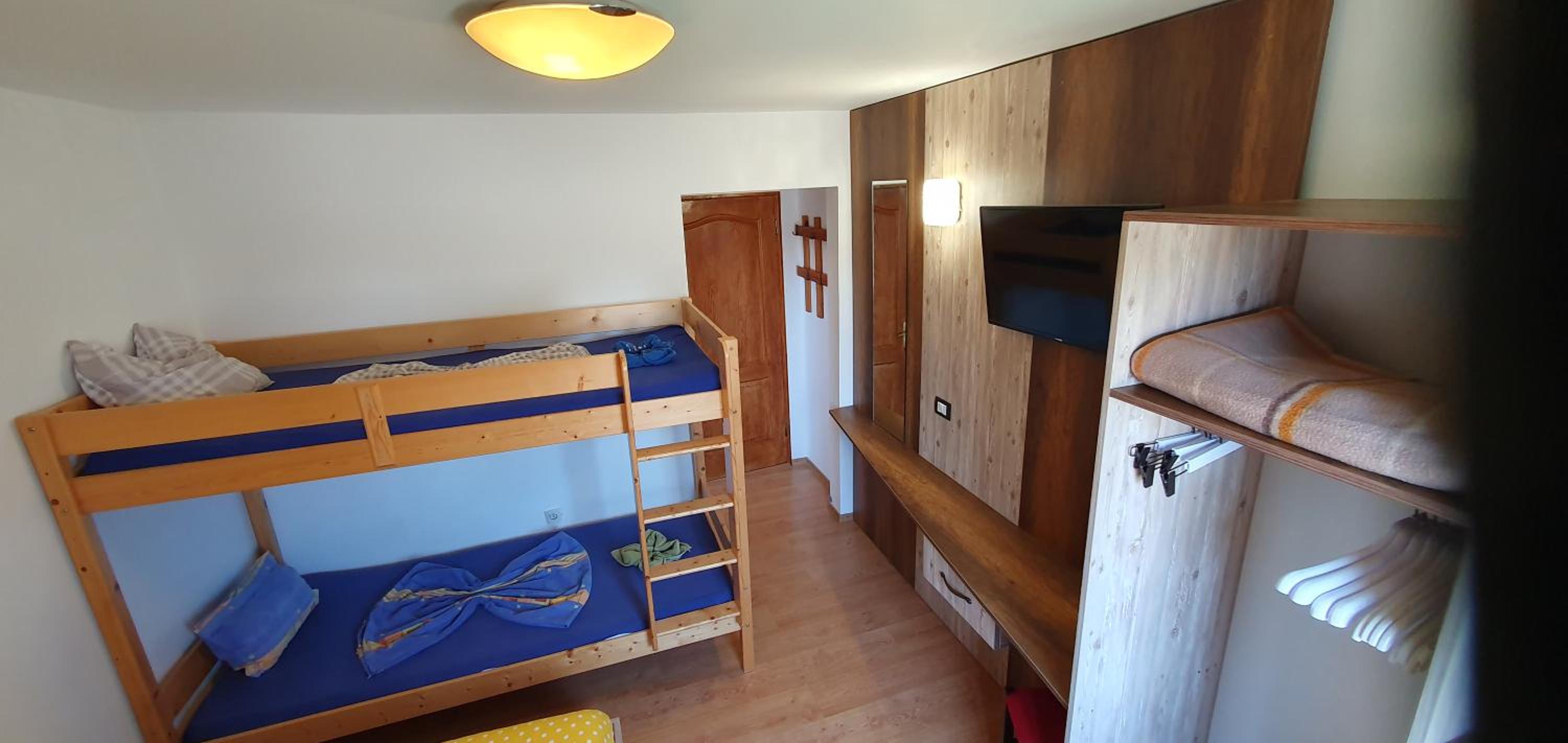 Twin Room with Private Bathroom